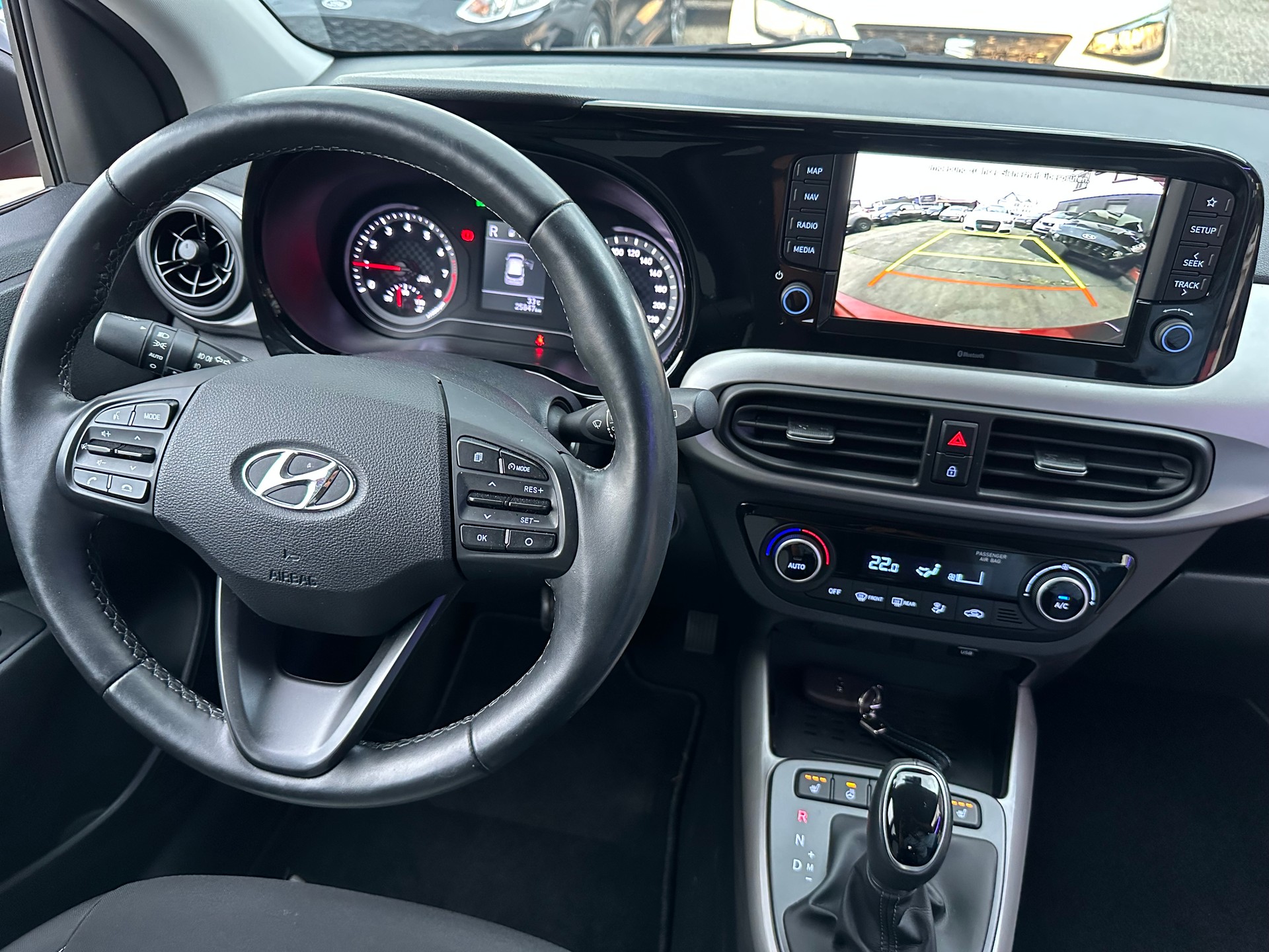 HYUNDAI i10 1.2 Vertex Automat-image-24