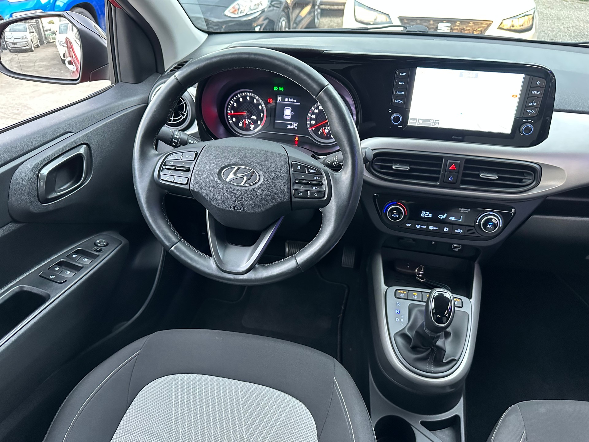 HYUNDAI i10 1.2 Vertex Automat-image-23