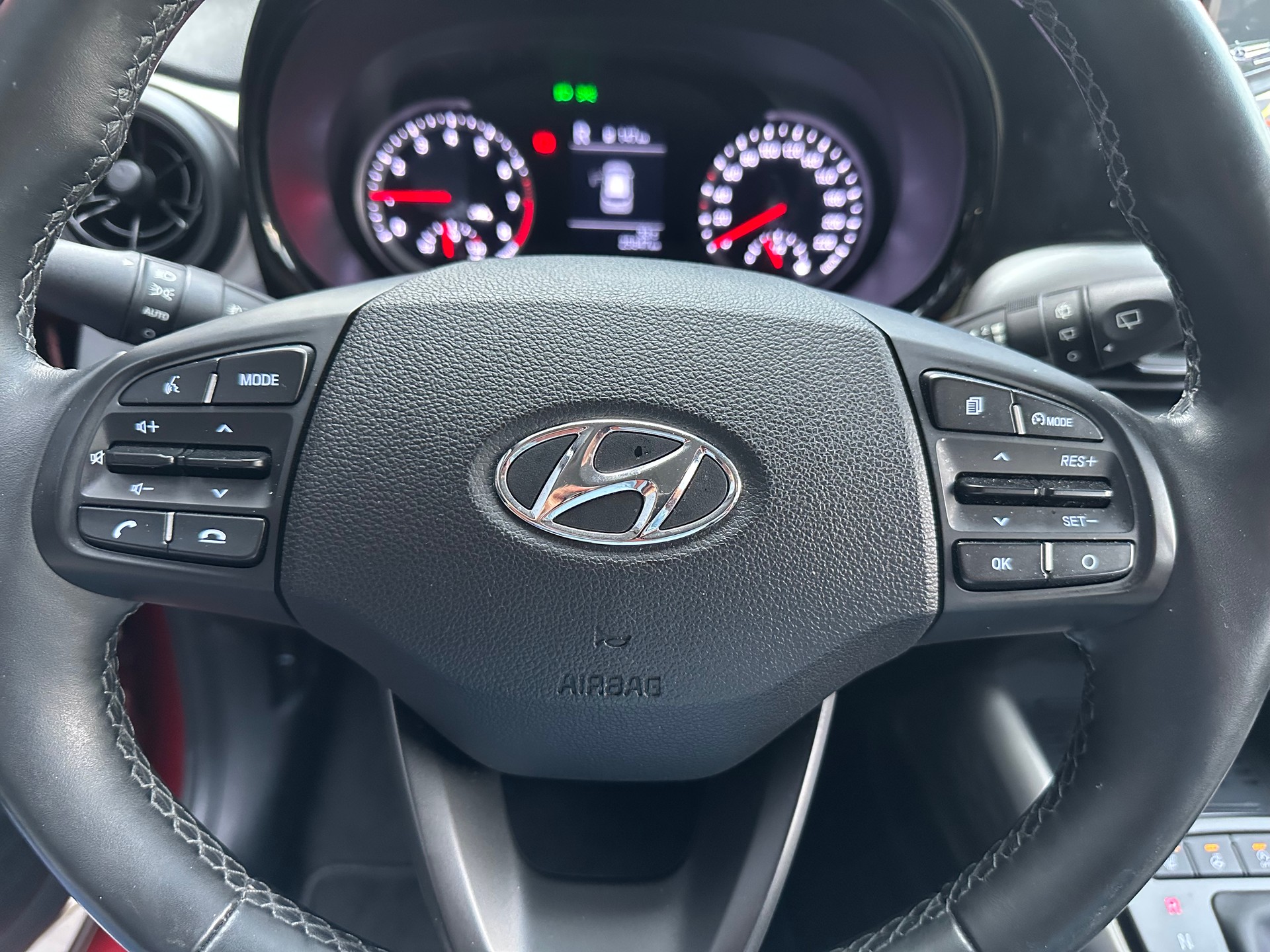 HYUNDAI i10 1.2 Vertex Automat-image-15