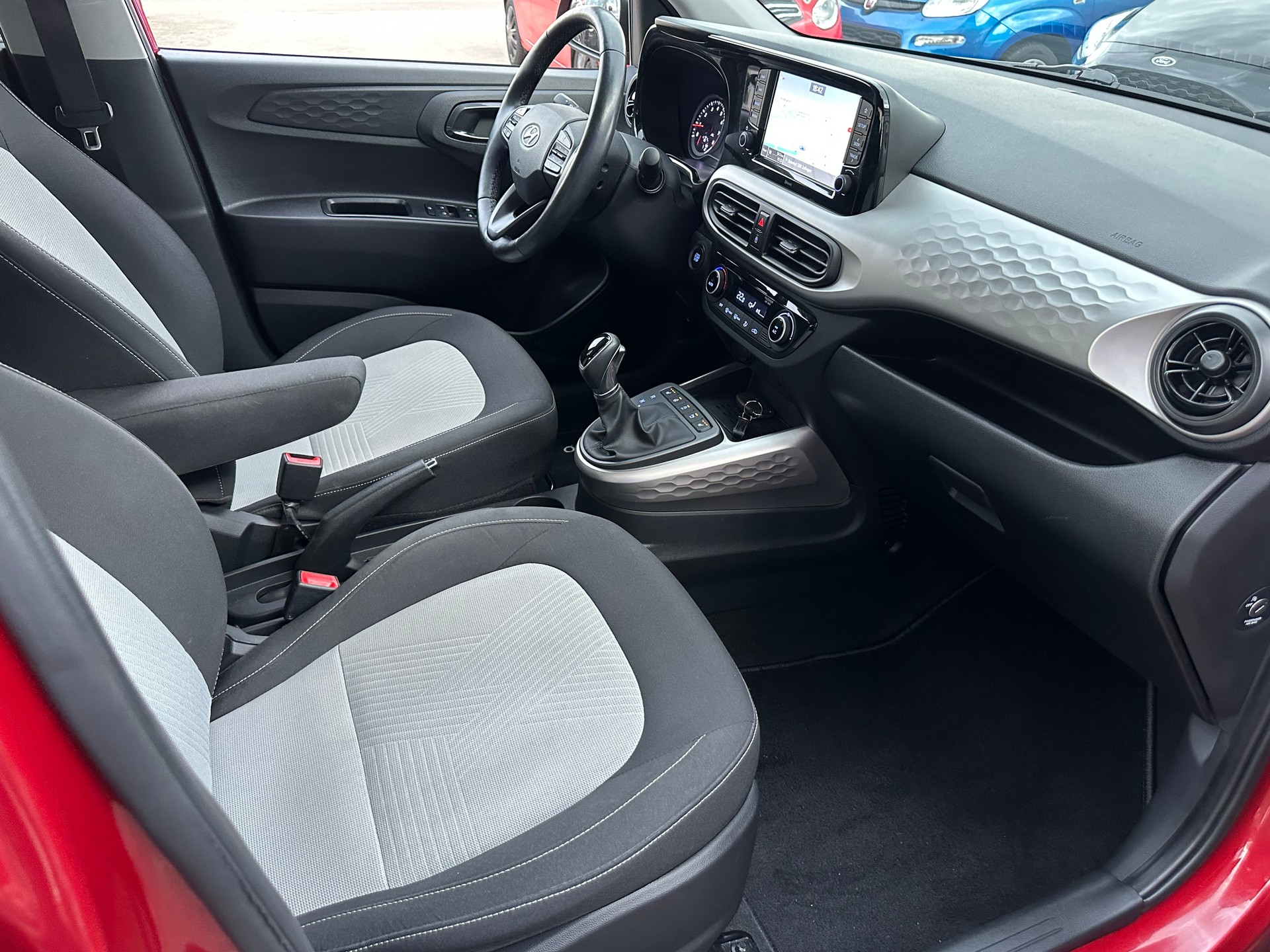 HYUNDAI i10 1.2 Vertex Automat-image-21