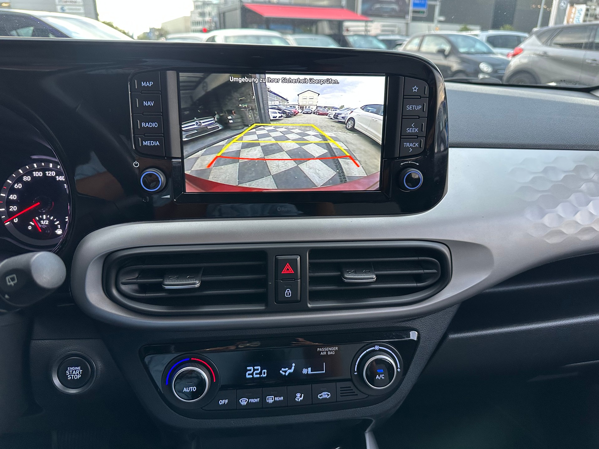 HYUNDAI i10 1.2 Vertex Automat-image-16