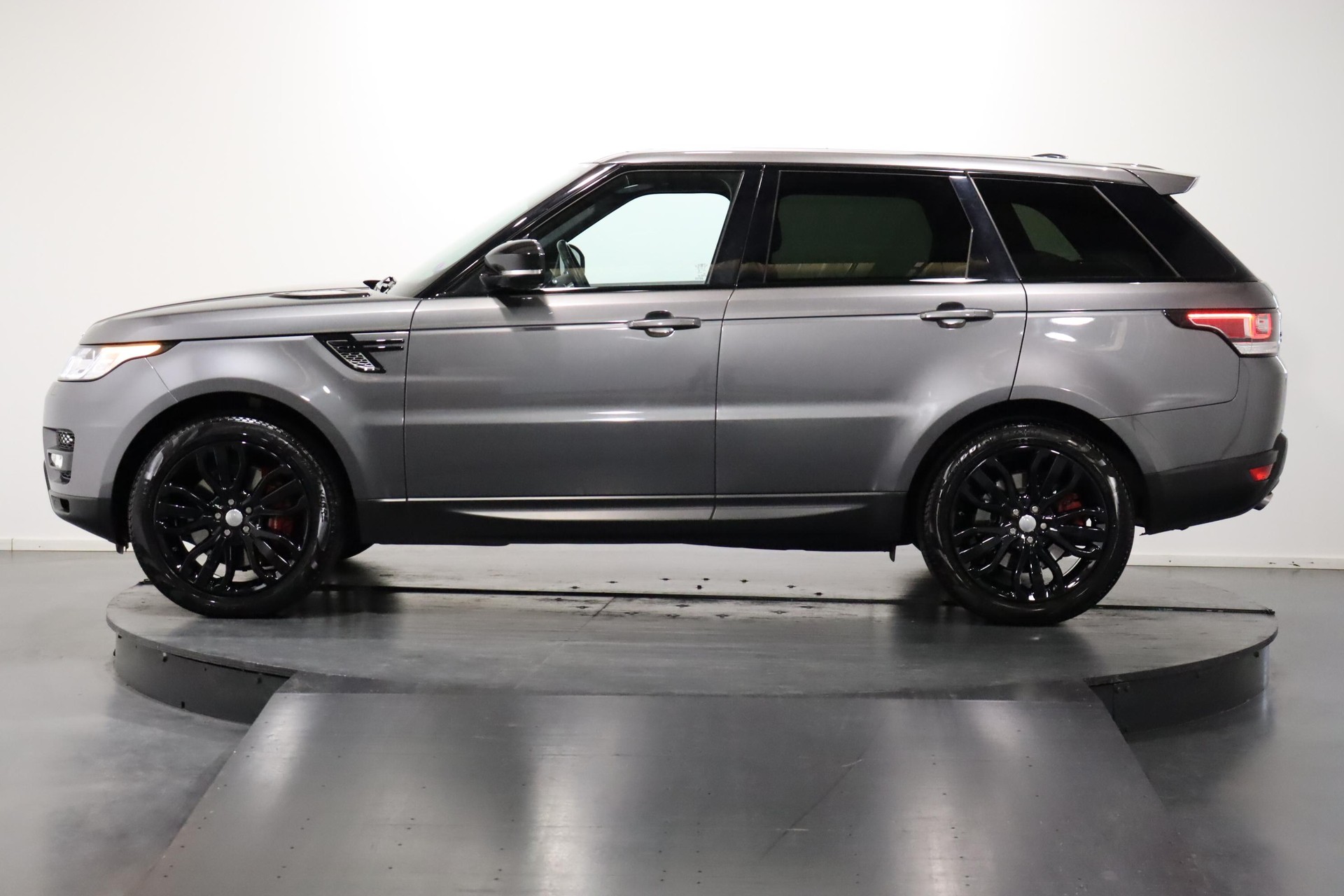 LAND ROVER Range Rover Sport 3.0 SDV6 HSE Dynamic-image-0