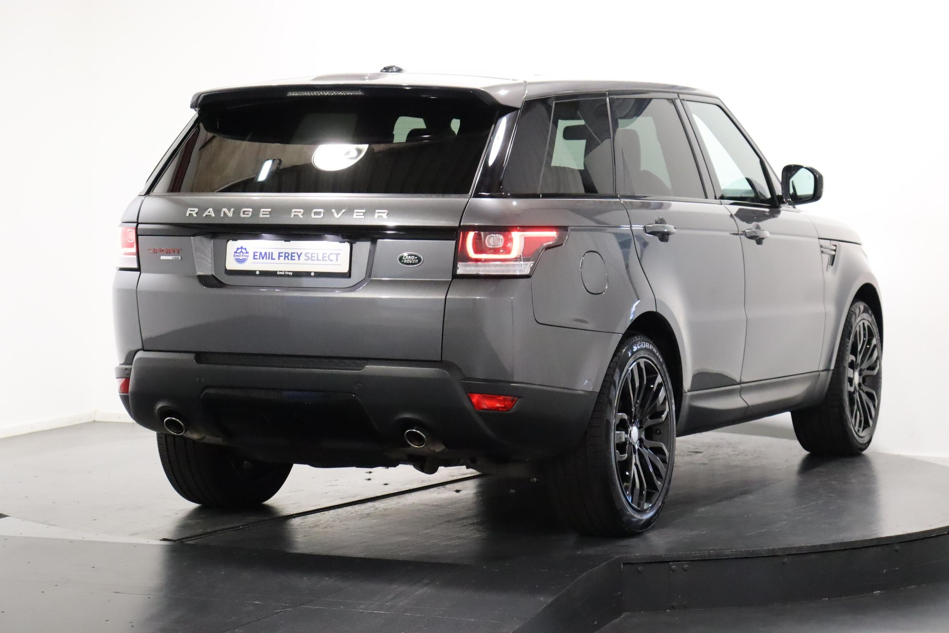 LAND ROVER Range Rover Sport 3.0 SDV6 HSE Dynamic-image-1