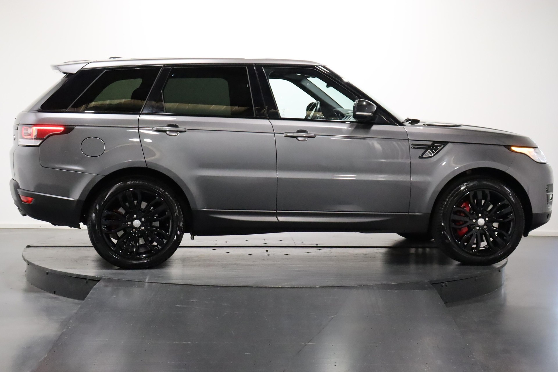 LAND ROVER Range Rover Sport 3.0 SDV6 HSE Dynamic-image-2