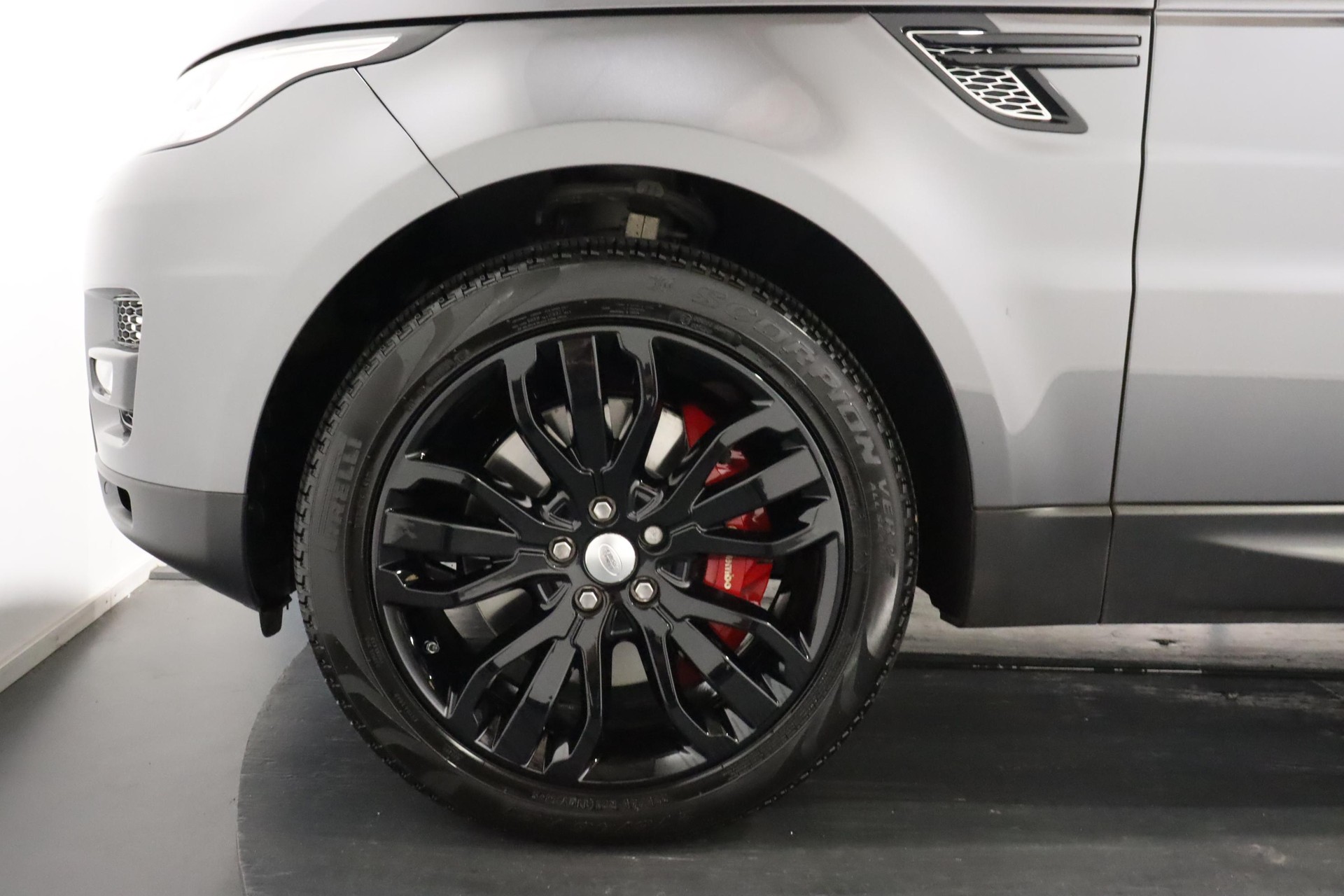 LAND ROVER Range Rover Sport 3.0 SDV6 HSE Dynamic-image-3