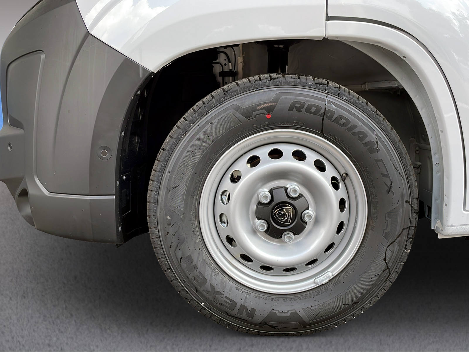 PEUGEOT Boxer Kaw. 335 L2H2 2.2 BlueHDi 140 S/S-image-10
