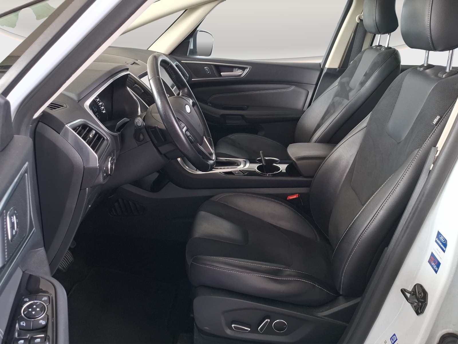 FORD S-Max 2.0 TDCi Titanium AWD PowerShift // PANORAMA // ANHÄNGERKUPPLUNG-image-8