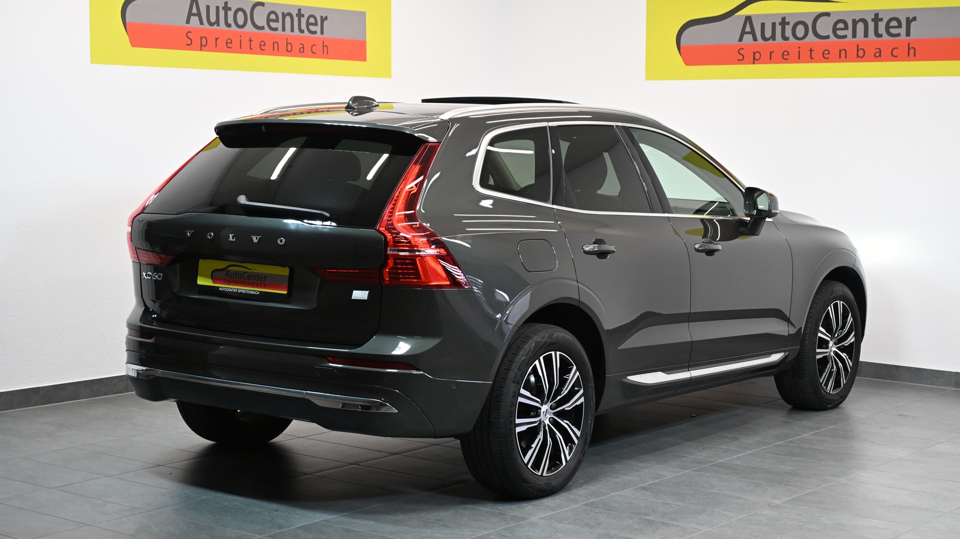 VOLVO XC60 T8 eAWD PluginHybrid Inscription Geartronic-image-13