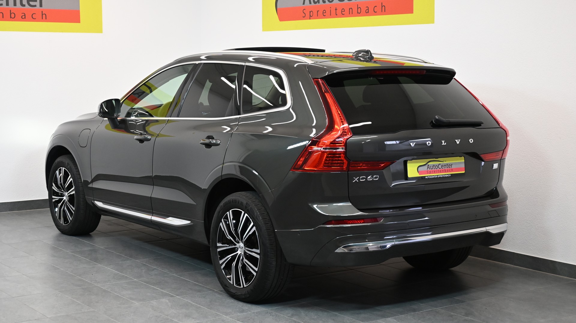 VOLVO XC60 T8 eAWD PluginHybrid Inscription Geartronic-image-15