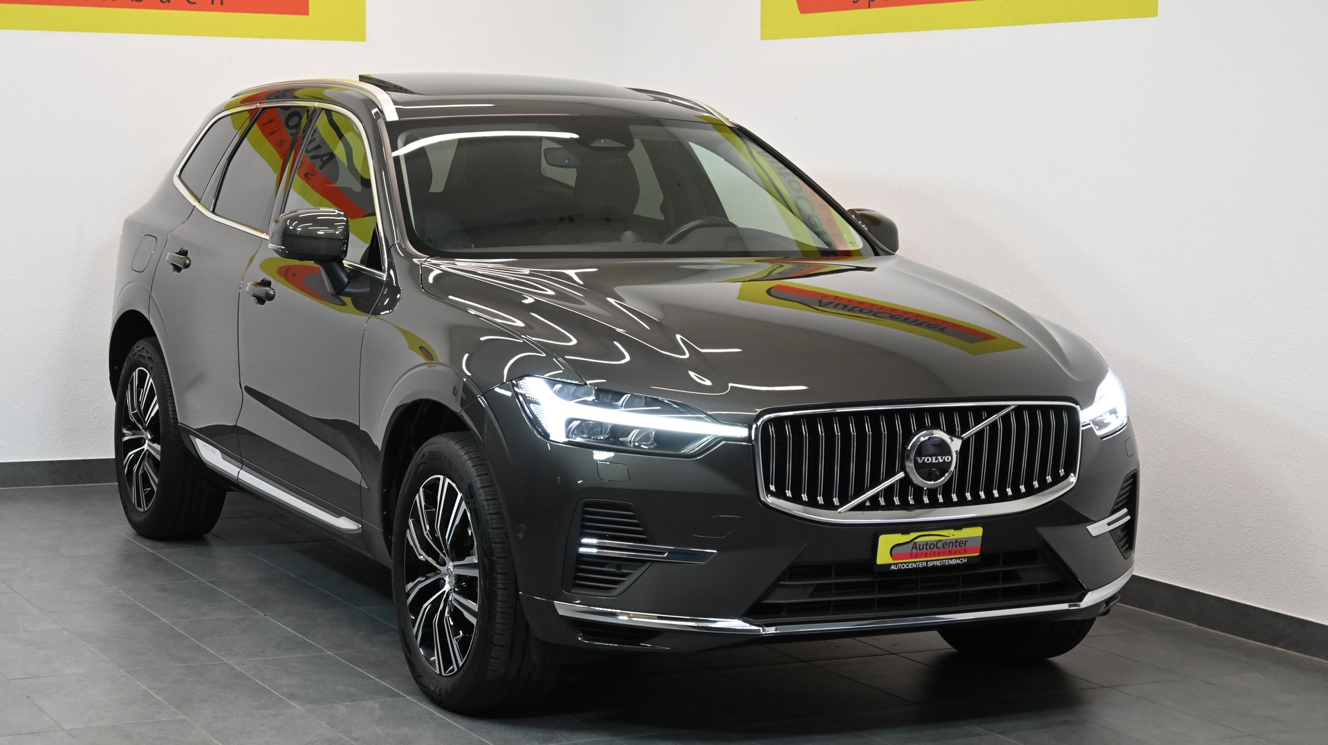 VOLVO XC60 T8 eAWD PluginHybrid Inscription Geartronic-image-0