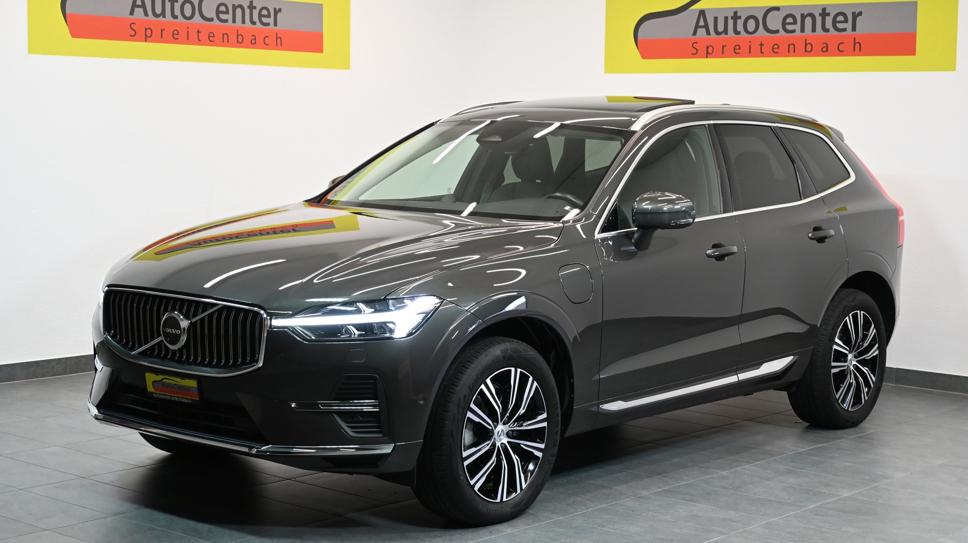 VOLVO XC60 T8 eAWD PluginHybrid Inscription Geartronic-image-1