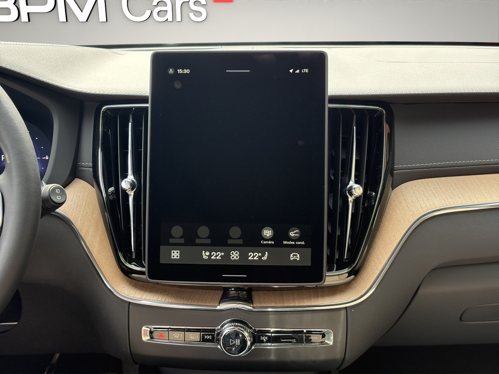 Image VOLVO XC60 XC60 T6 eAWD PluginHybrid Ultra Dark Geartronic
