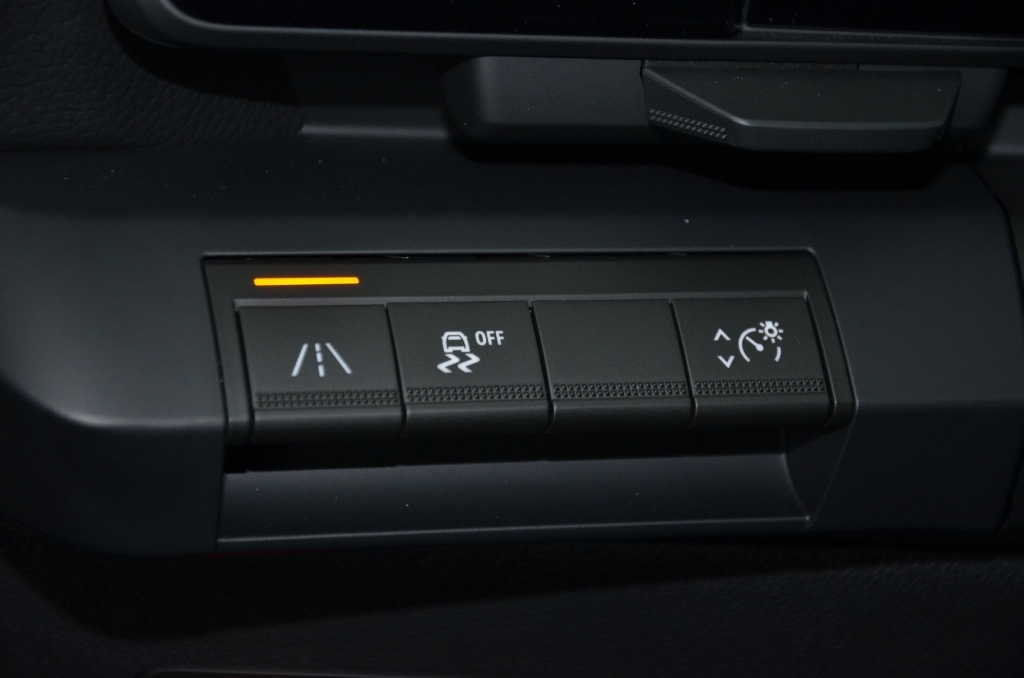 RENAULT Megane E-Tech EV60 *ICONIC*-image-22