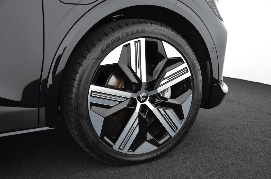 RENAULT Megane E-Tech EV60 *ICONIC*-image-9