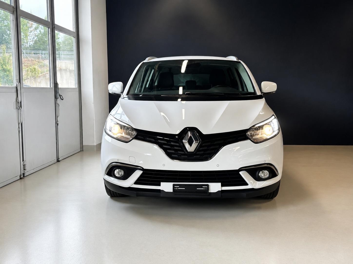 RENAULT Grand Scénic 1.5 dCi Bose EDC-image-2