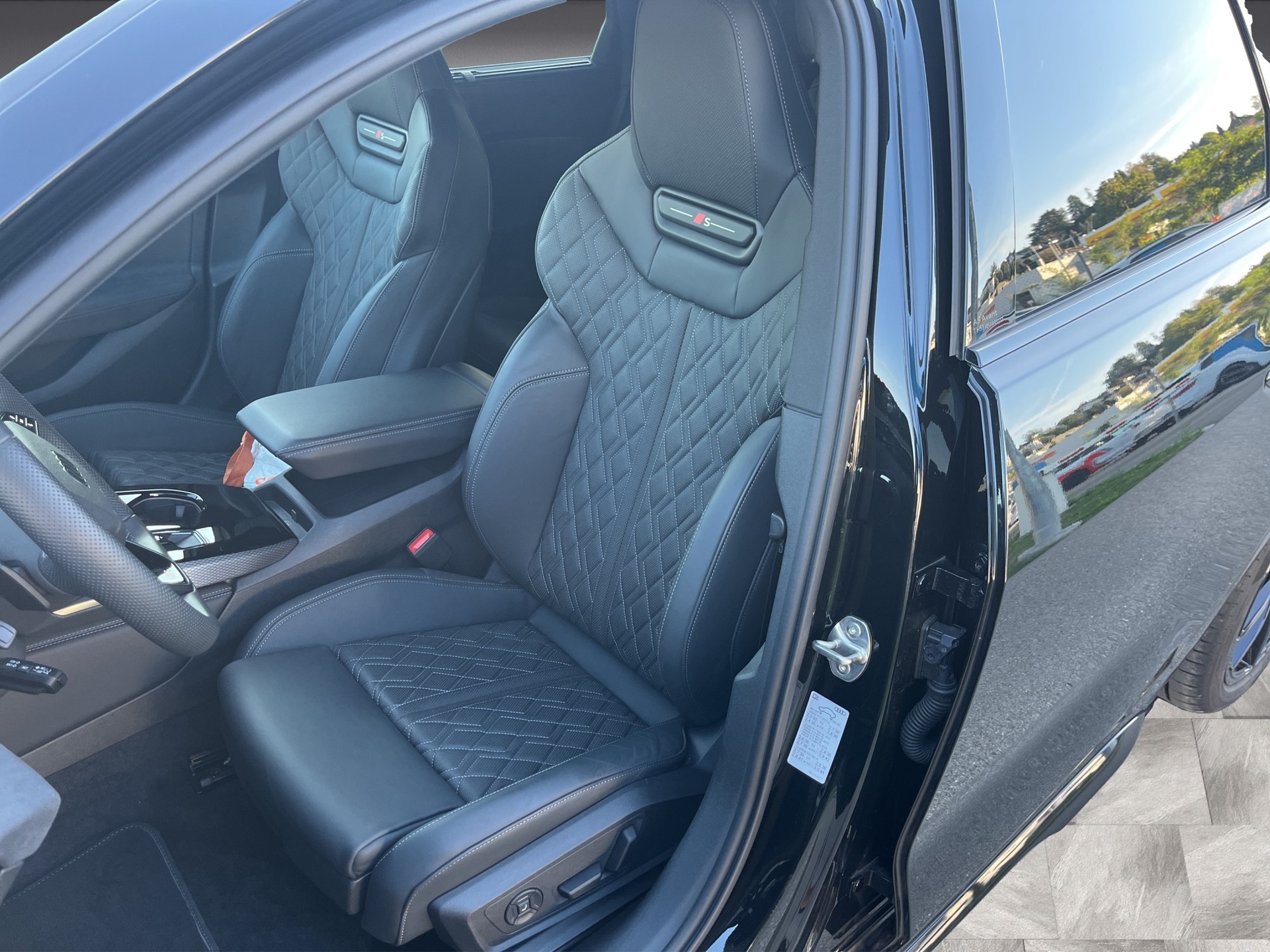 AUDI A5 Avant TFSI quattro 150 kW S tronic *Black Line, Leder mit Sitzbelüftung, Massage, Standh., 5J.Garantie, NP. Fr. 98'200.-*-image-9