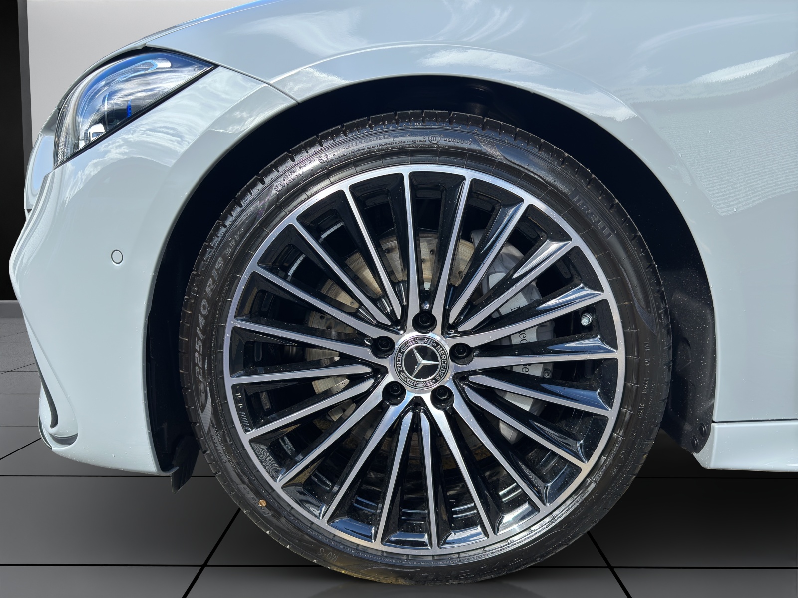 MERCEDES-BENZ C 300 T-image-6