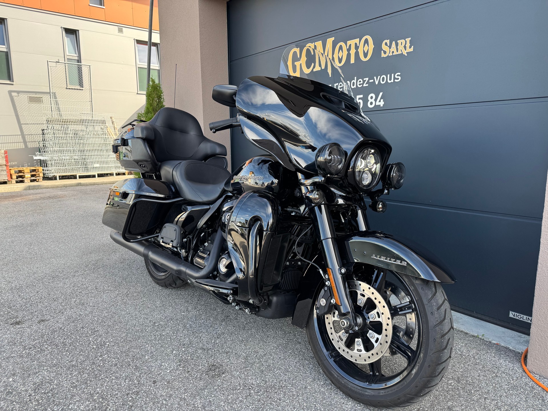 HARLEY-DAVIDSON FLHTK Electra Glide Ultra Limited Black Finish114-image-4
