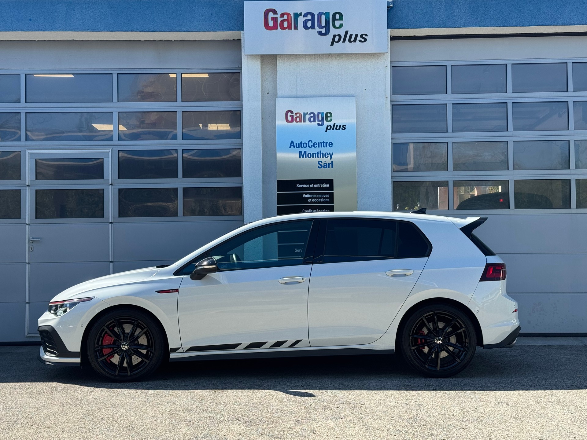 VW Golf 2.0 TSI GTI Clubsport DSG-image-4
