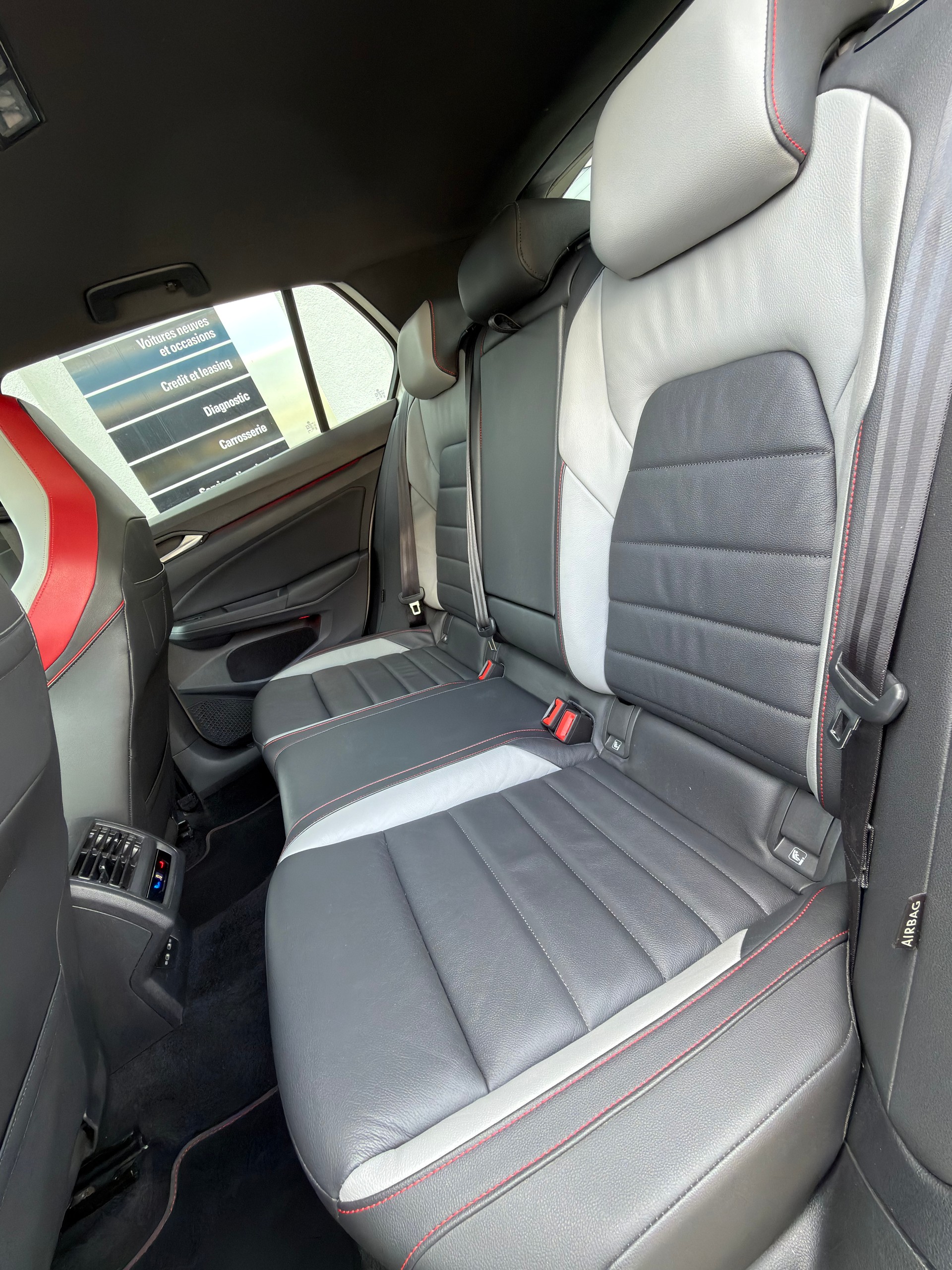 VW Golf 2.0 TSI GTI Clubsport DSG-image-11
