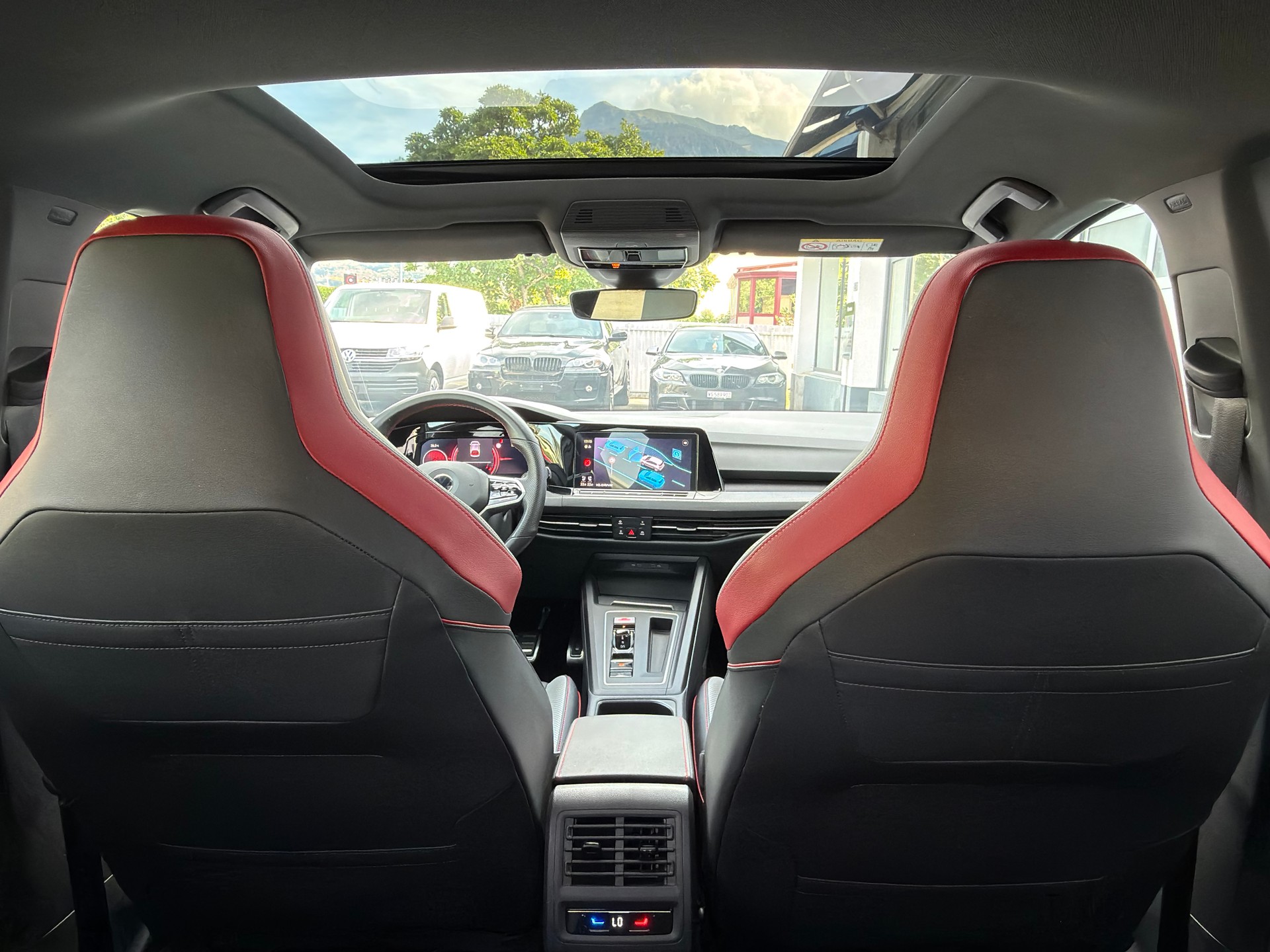 VW Golf 2.0 TSI GTI Clubsport DSG-image-9