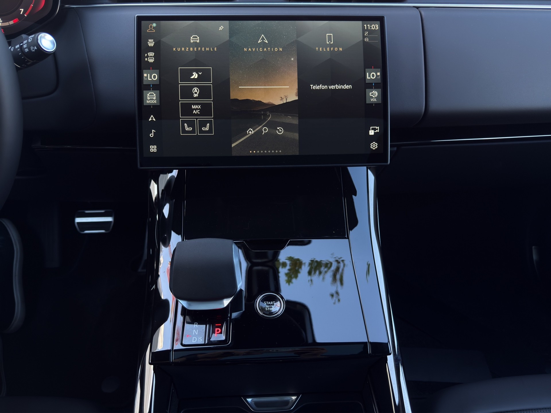 LAND ROVER Range Rover Sport 4.4 V8 Autob AT-image-15