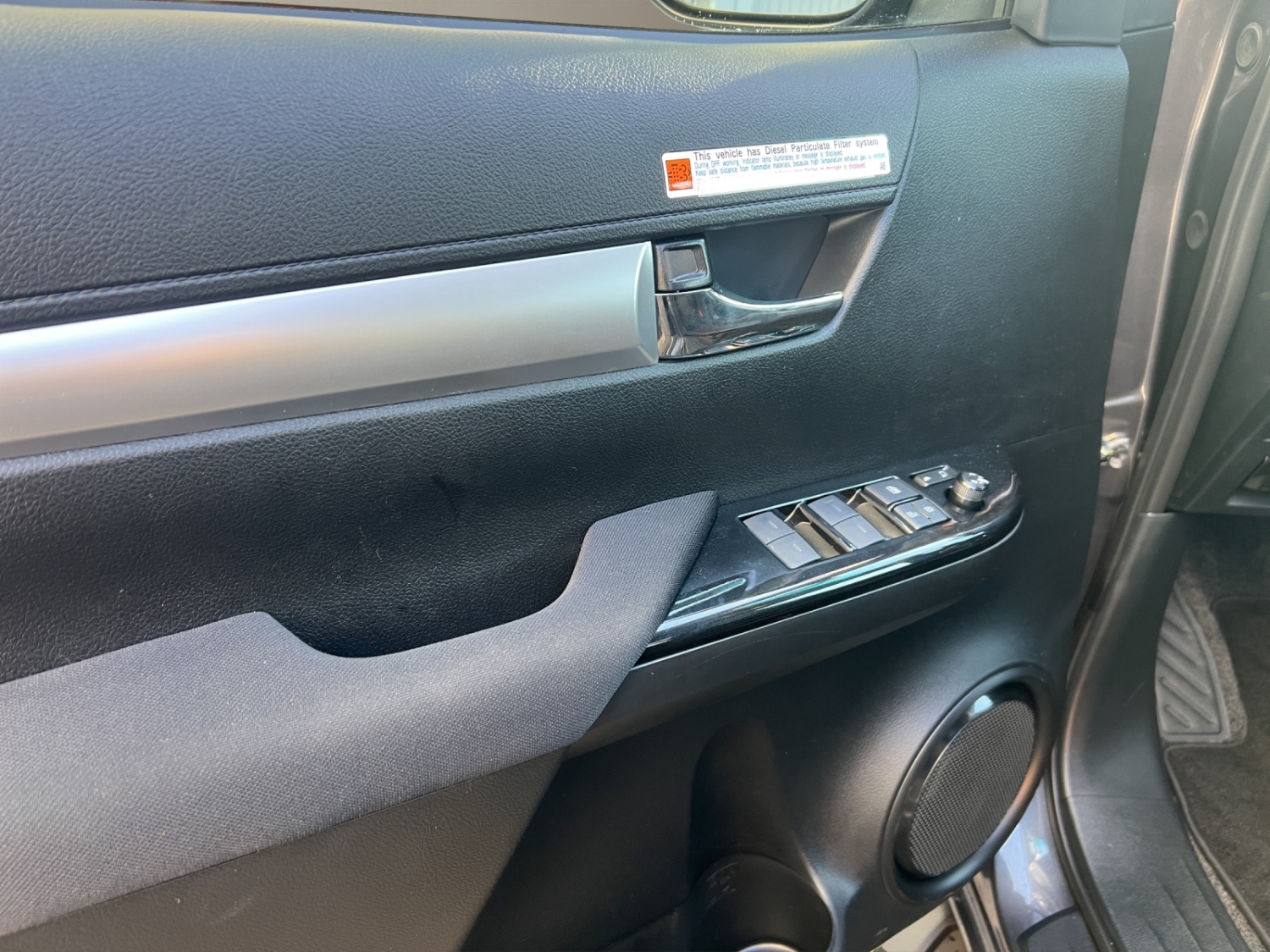 TOYOTA Hilux Double Cab.-Pick-up 2.8 D-4D 204 Style MHEV-image-14