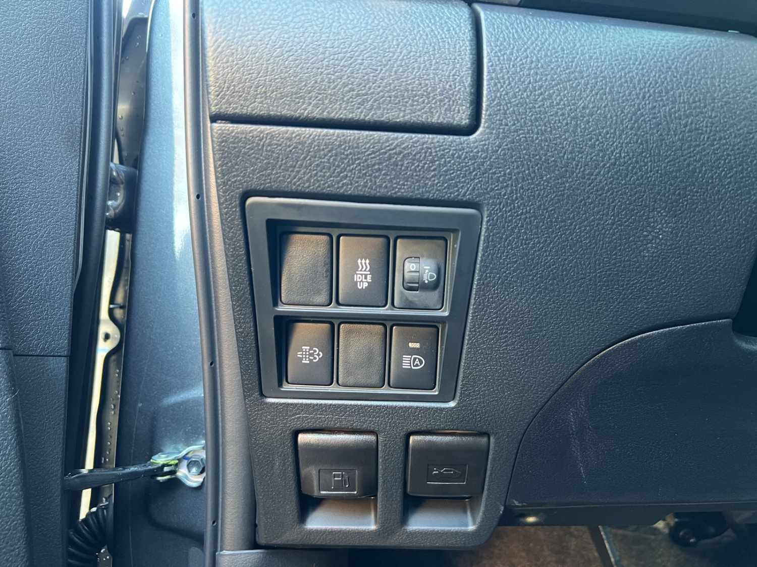 TOYOTA Hilux Double Cab.-Pick-up 2.8 D-4D 204 Style MHEV-image-13