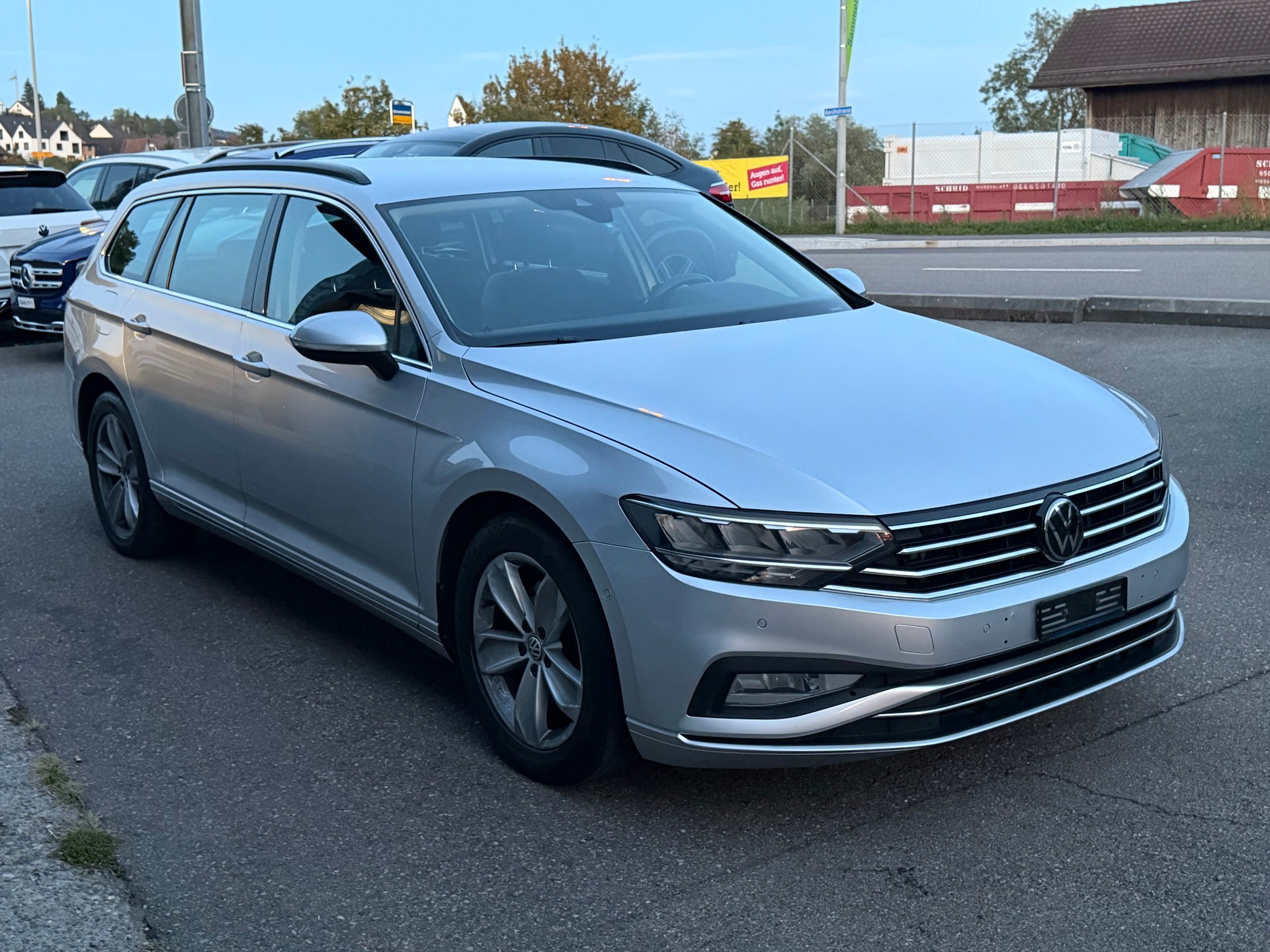 VW Passat 2.0 TDI BMT Business 4Motion DSG-image-2