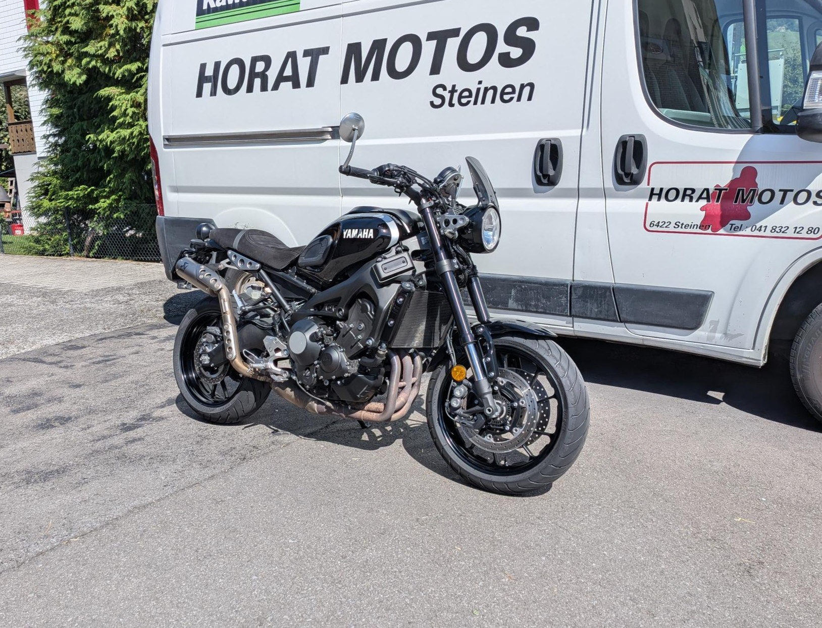 YAMAHA XSR 900