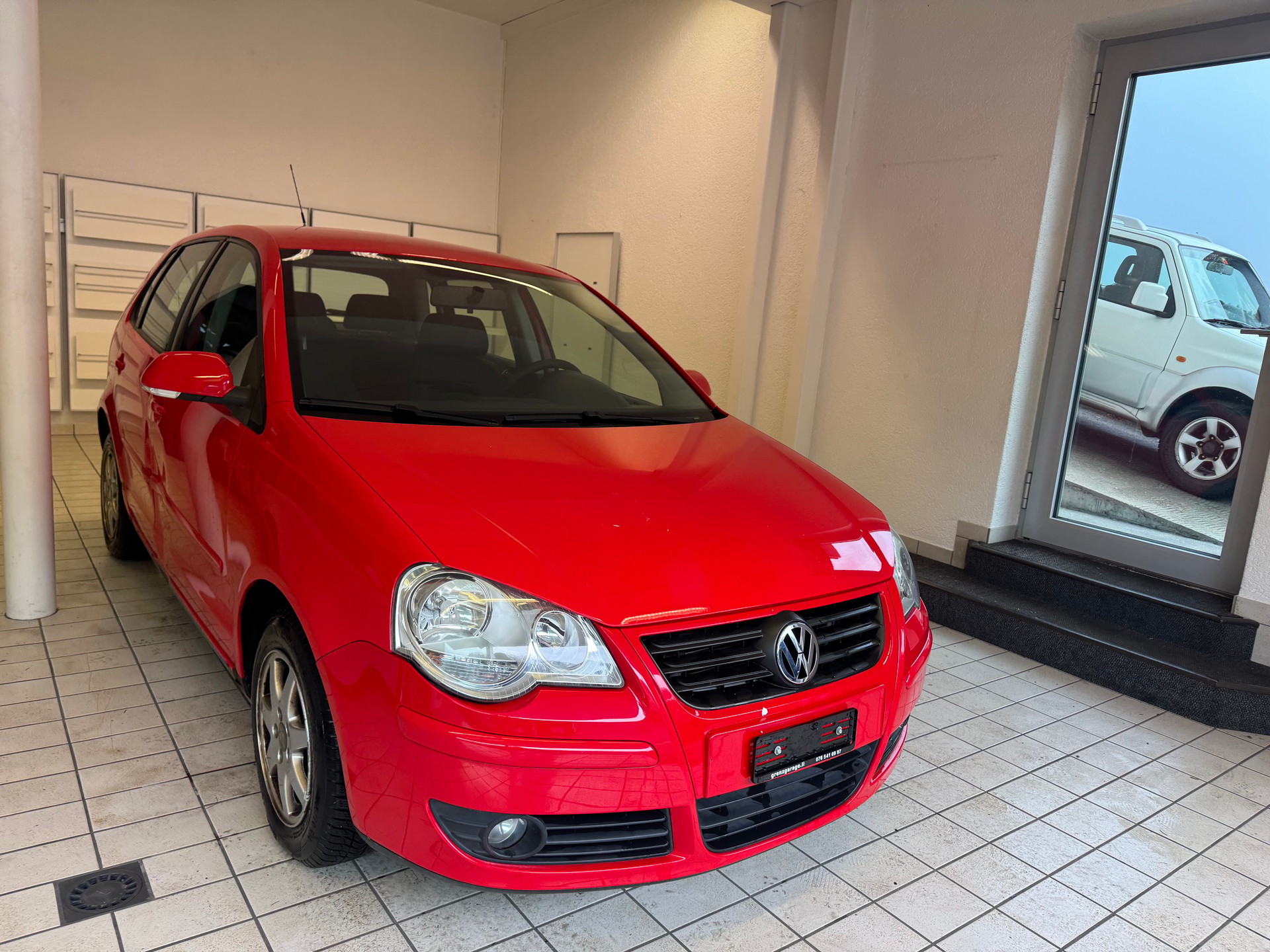 VW Polo 1.4 16V Young&Fresh-image-1