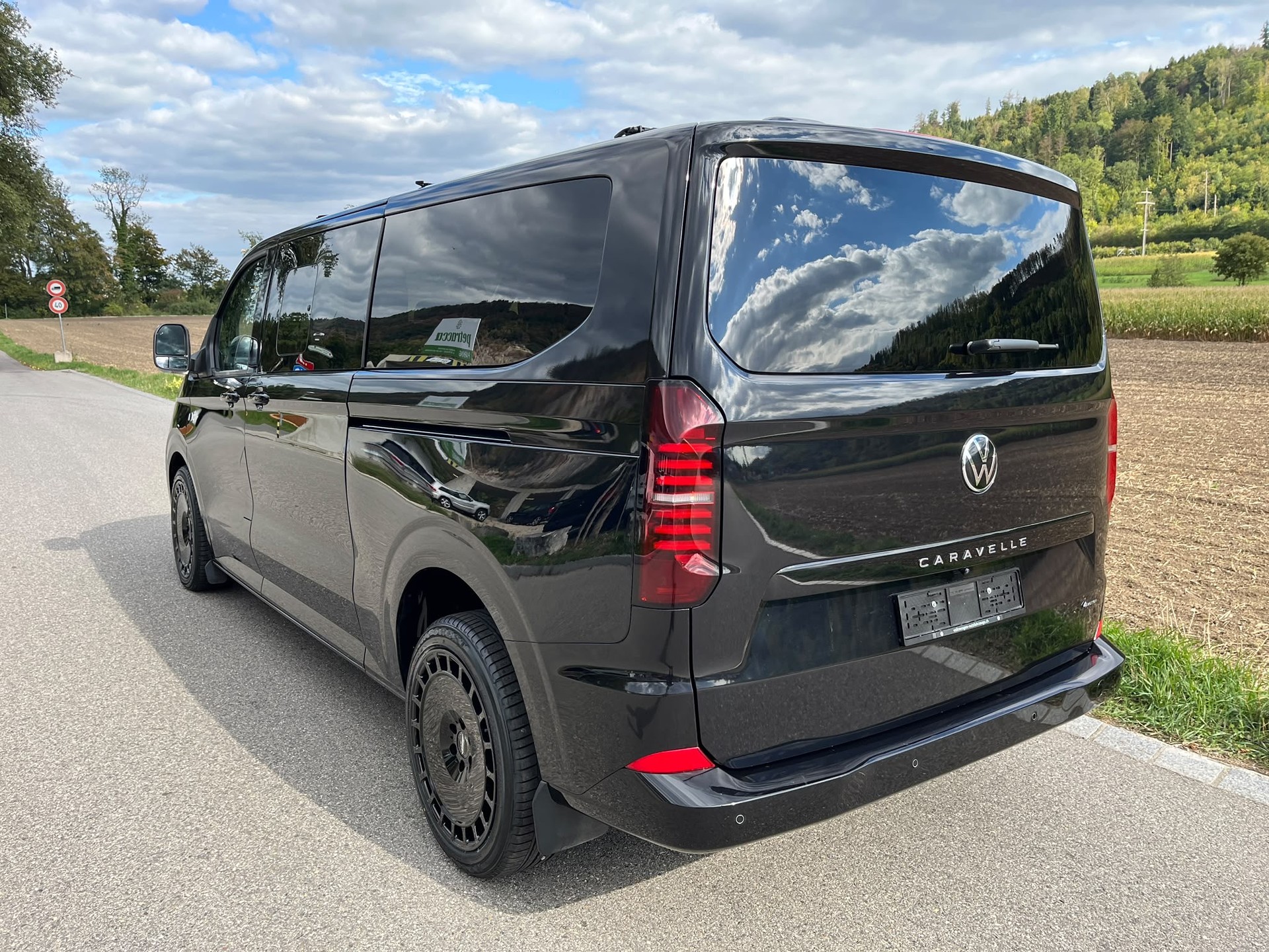 VW 4X4 "LANG CARAVELLE" 9 PLÄTZER. 2.0 TDI LWB 4 MOTION AUTOMAT. CH WAGEN 5 TÜRIG.-image-19