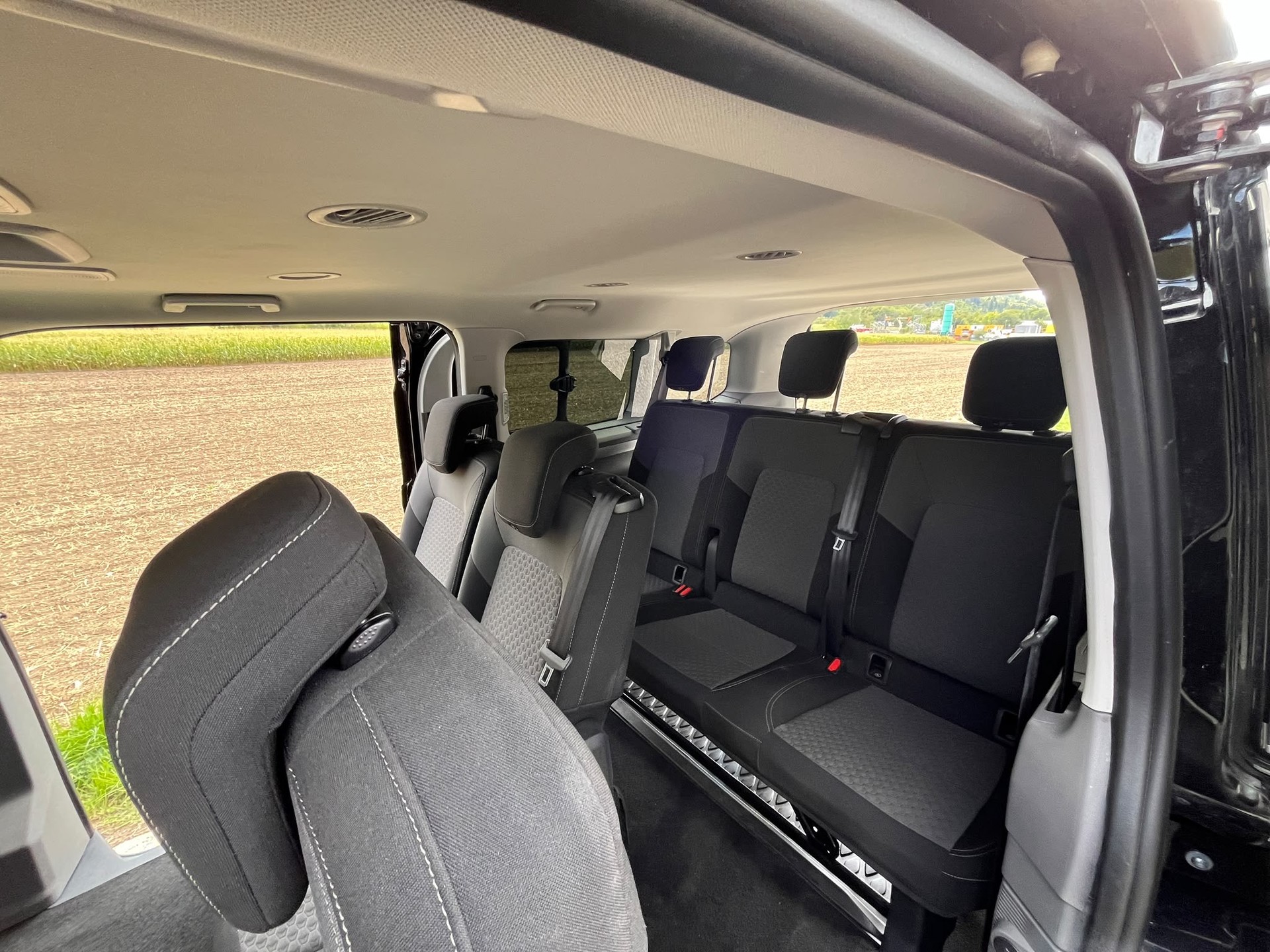 VW 4X4 "LANG CARAVELLE" 9 PLÄTZER. 2.0 TDI LWB 4 MOTION AUTOMAT. CH WAGEN 5 TÜRIG.-image-10