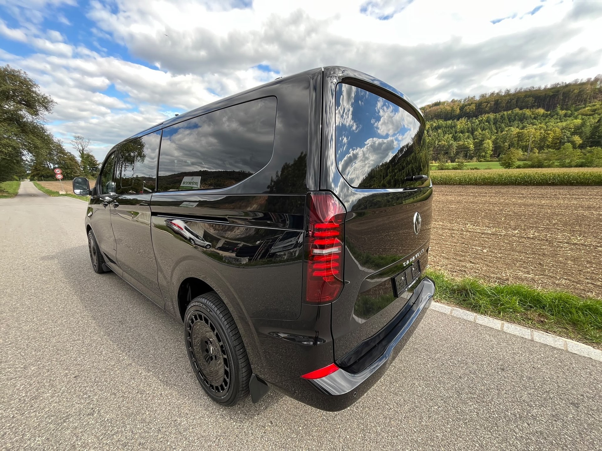 VW 4X4 "LANG CARAVELLE" 9 PLÄTZER. 2.0 TDI LWB 4 MOTION AUTOMAT. CH WAGEN 5 TÜRIG.-image-15