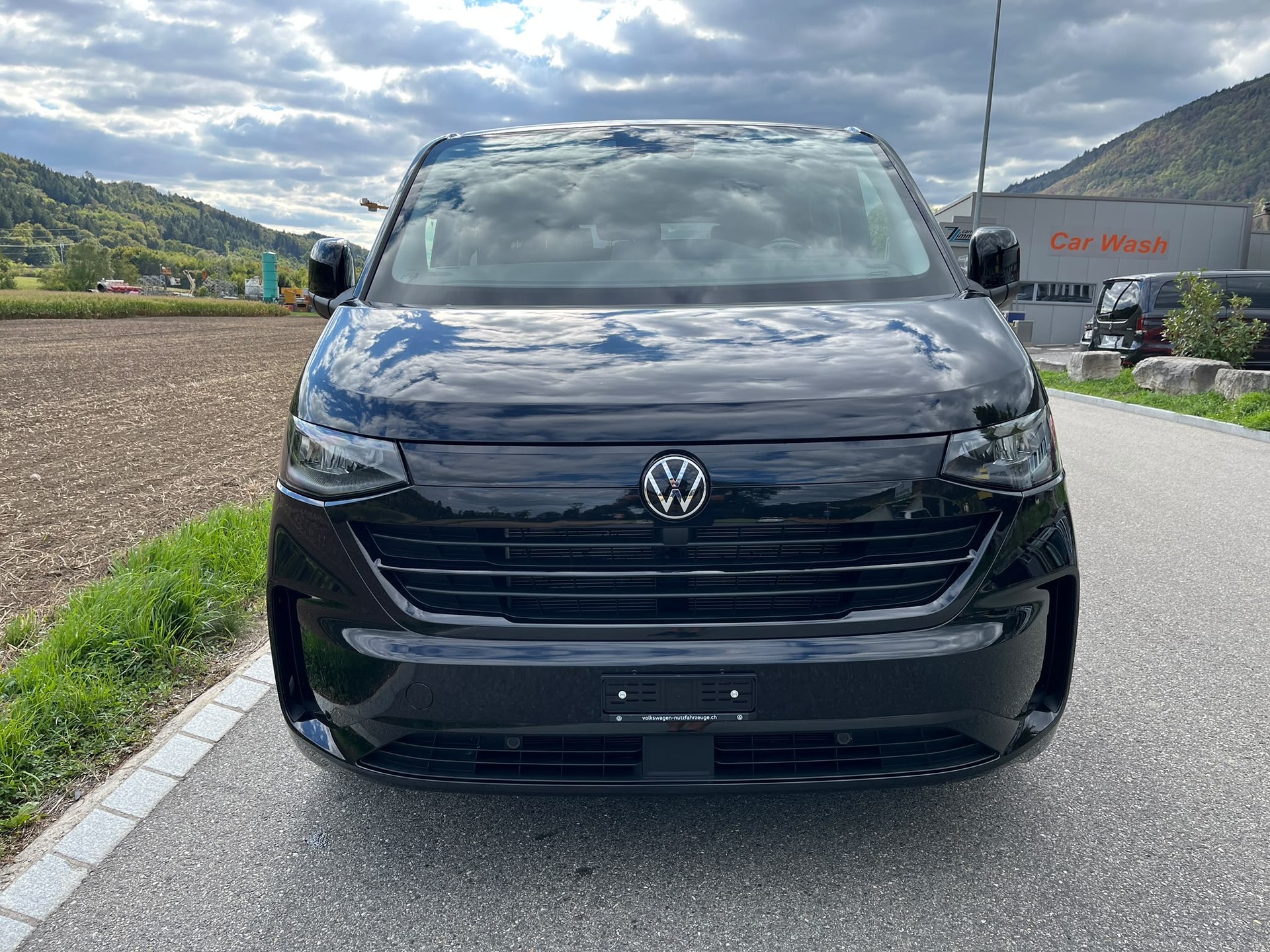 VW 4X4 "LANG CARAVELLE" 9 PLÄTZER. 2.0 TDI LWB 4 MOTION AUTOMAT. CH WAGEN 5 TÜRIG.-image-6