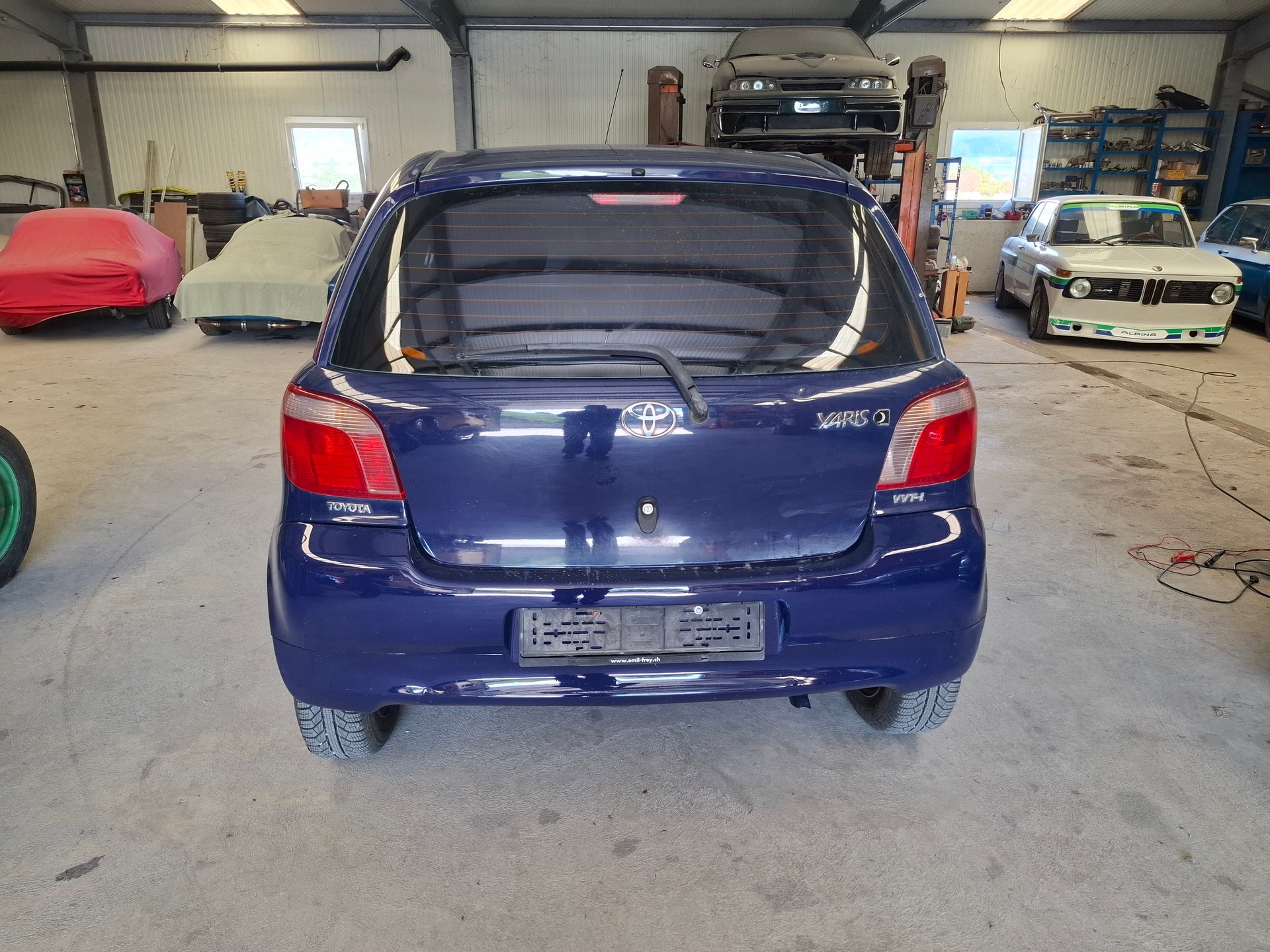TOYOTA Yaris 1.0 Linea Luna-image-1