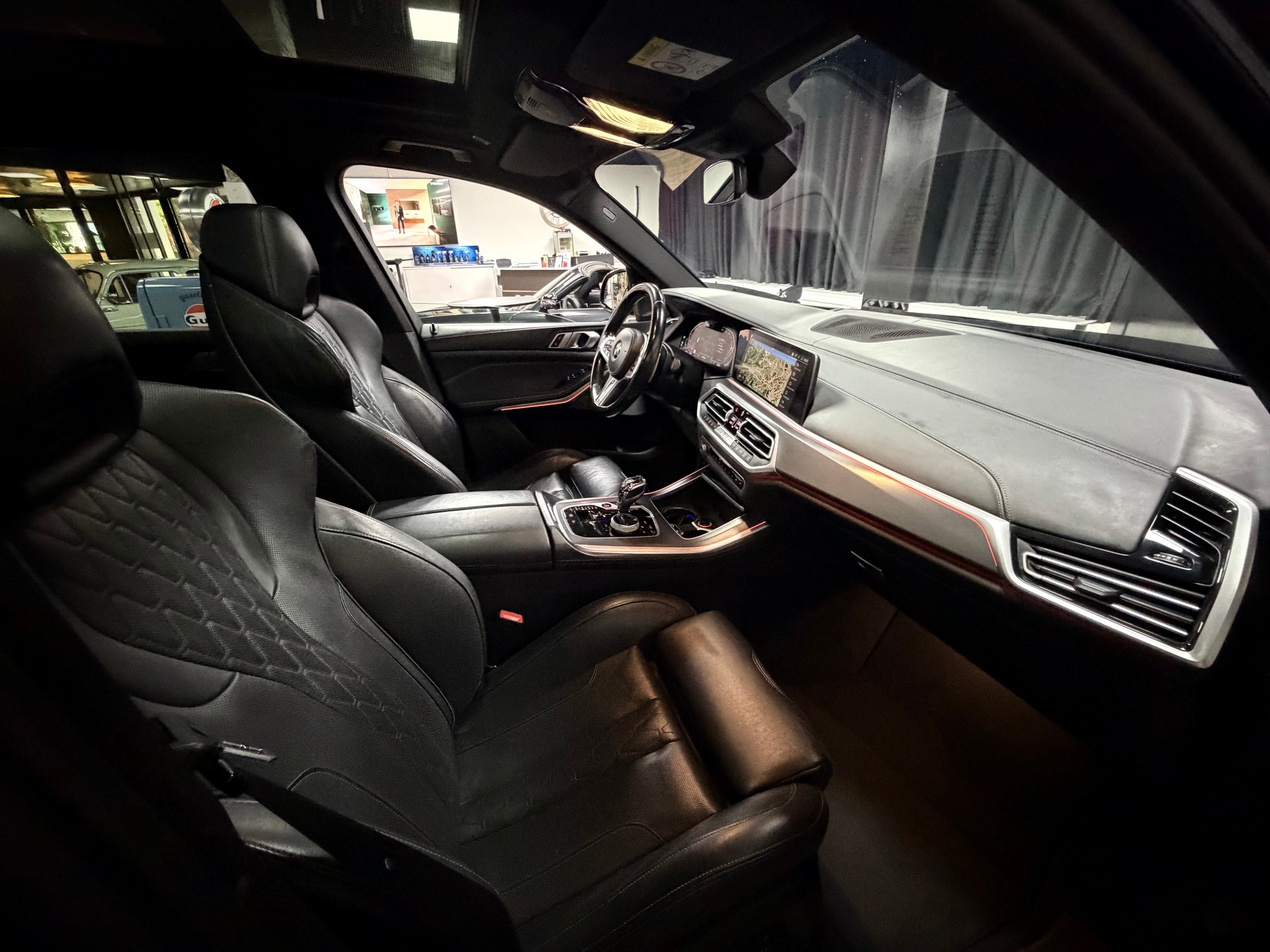 BMW X5 xDrive 48V 40d M Sport Steptronic-image-29