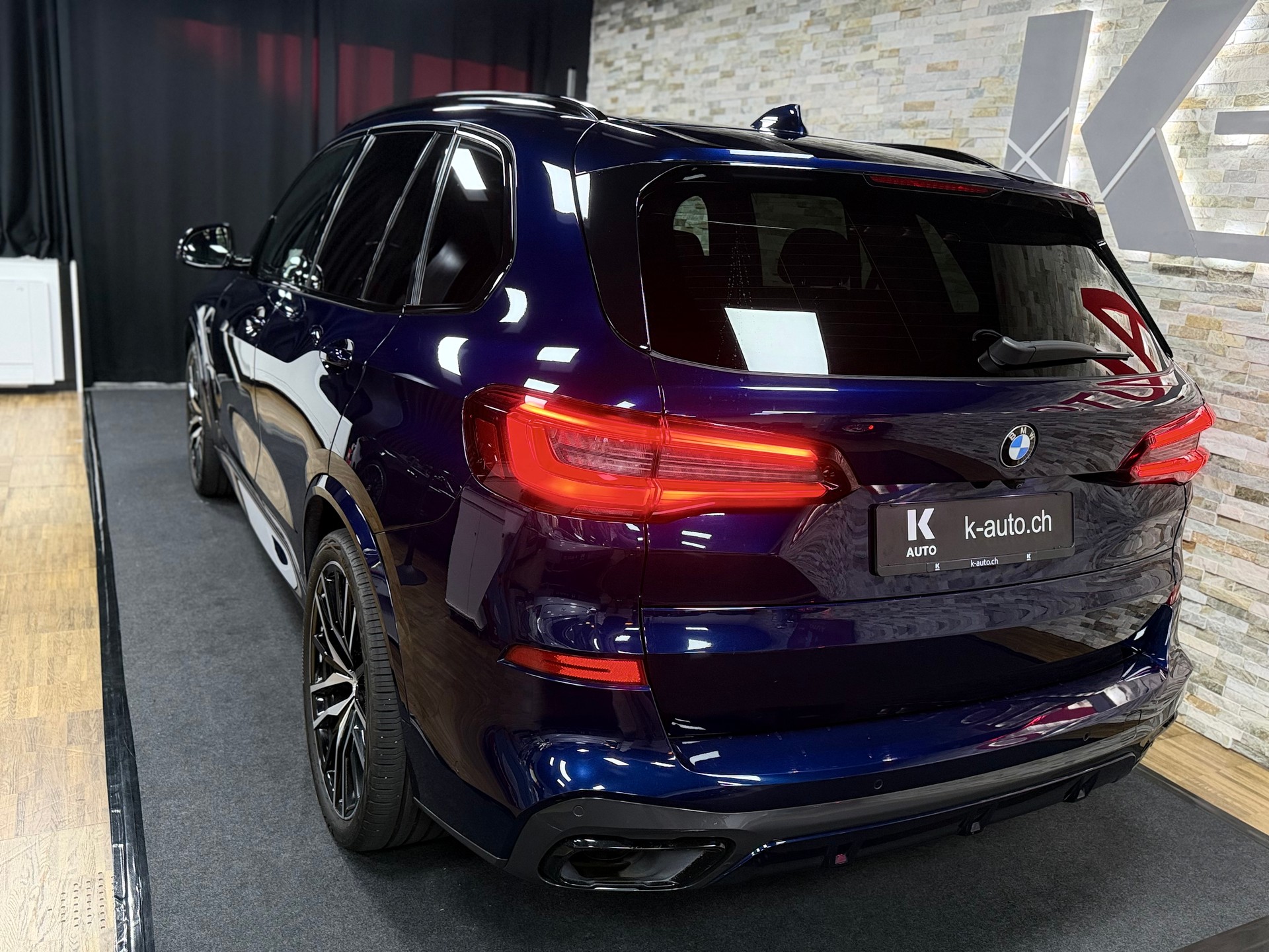 BMW X5 xDrive 48V 40d M Sport Steptronic-image-2