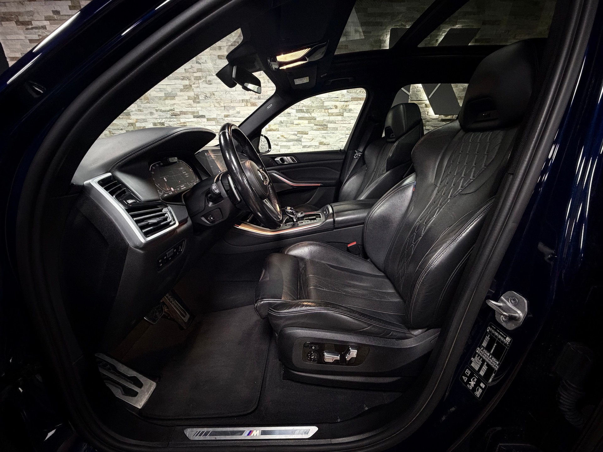 BMW X5 xDrive 48V 40d M Sport Steptronic-image-12