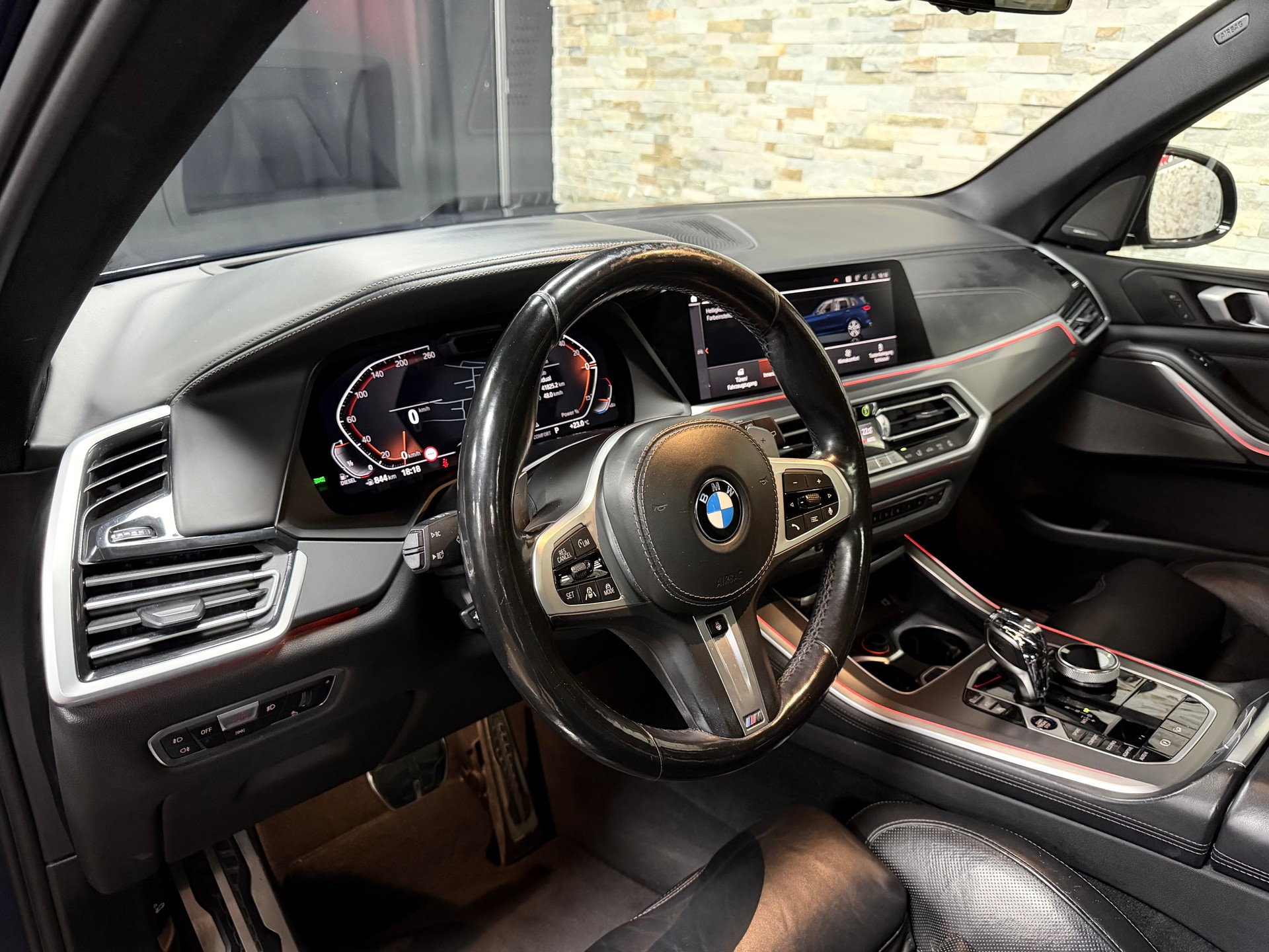 BMW X5 xDrive 48V 40d M Sport Steptronic-image-15