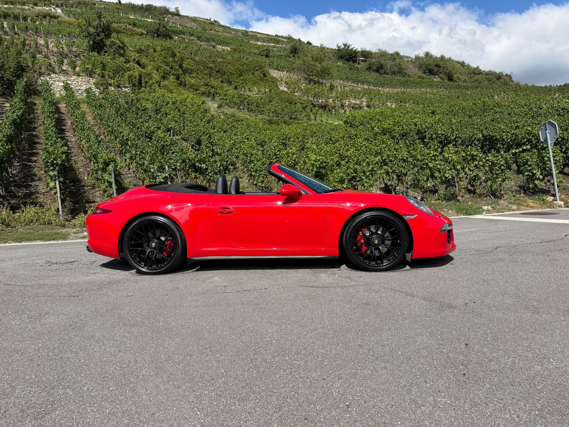 PORSCHE 911 Cabrio Carrera 4 GTS PDK-image-13