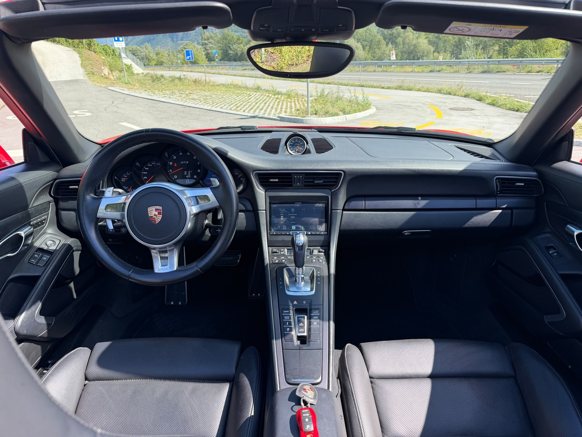 PORSCHE 911 Cabrio Carrera 4 GTS PDK-image-11