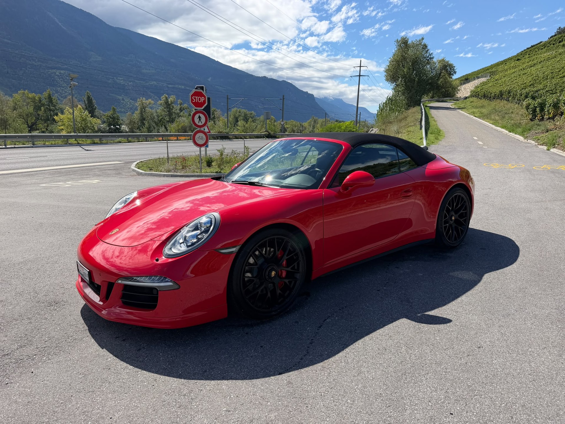 PORSCHE 911 Cabrio Carrera 4 GTS PDK-image-2