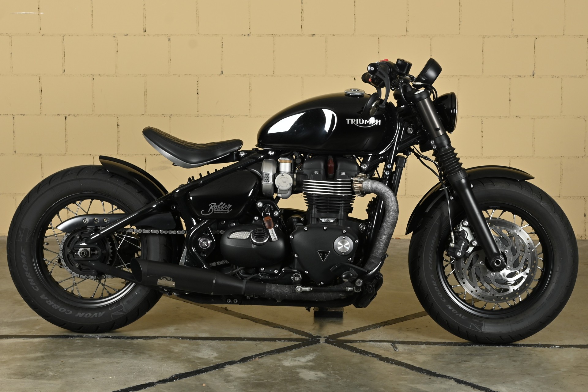 TRIUMPH Bonneville 1200 Bobber