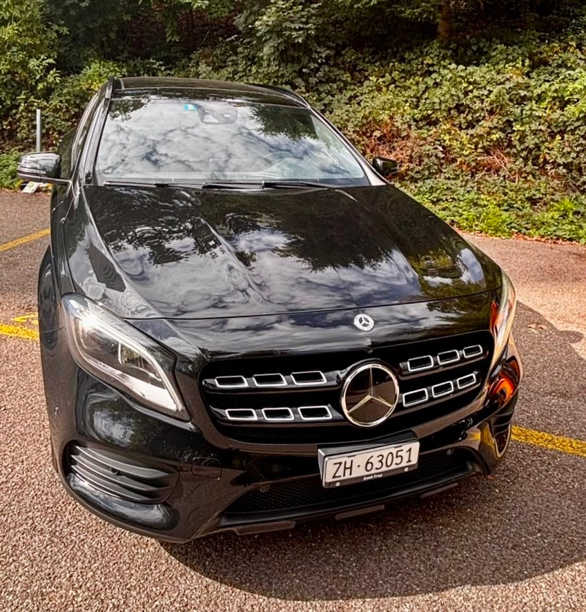 MERCEDES-BENZ GLA 250 AMG Line 4m-image-0