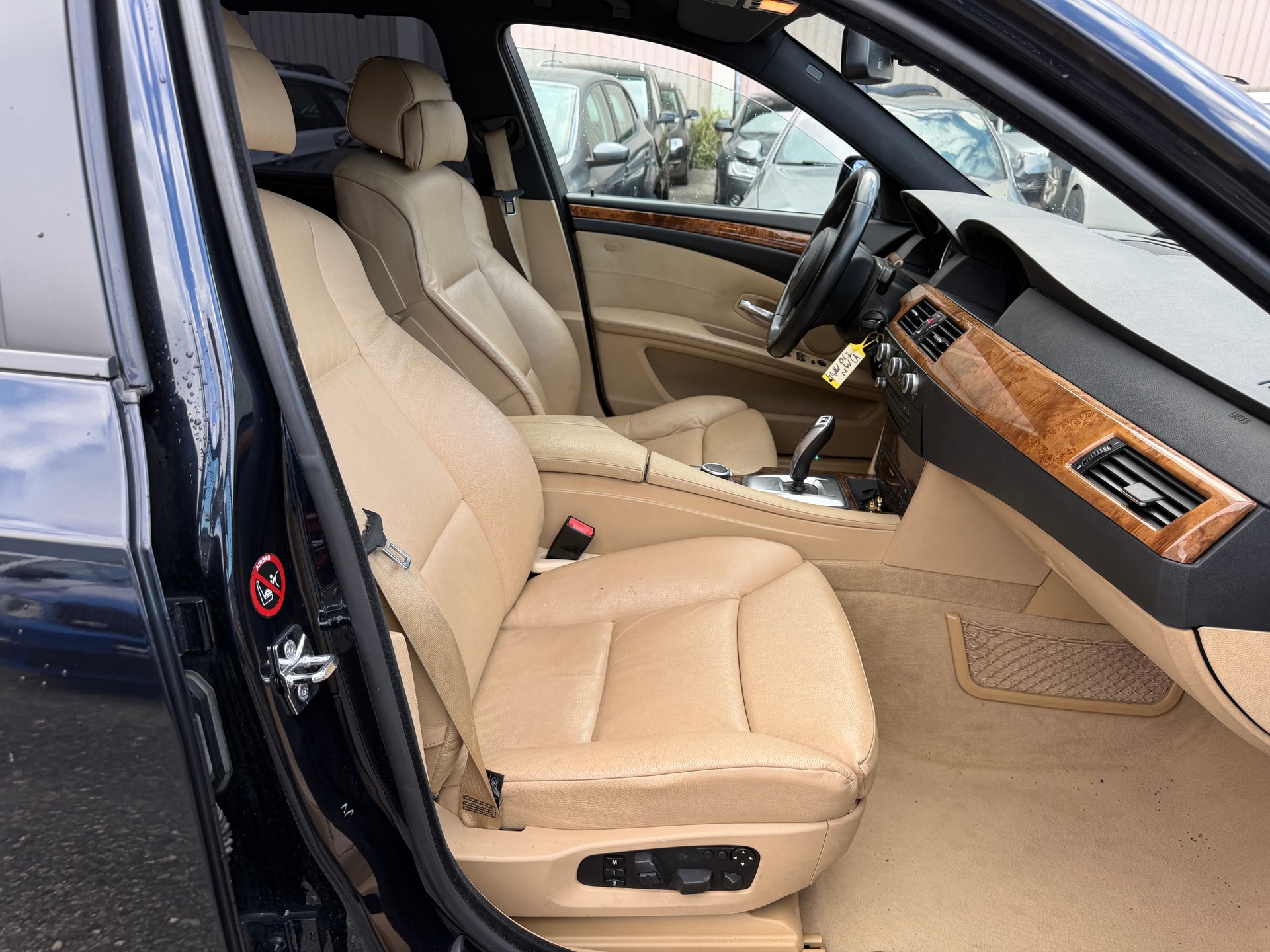 BMW 530xi Touring Steptronic-image-8