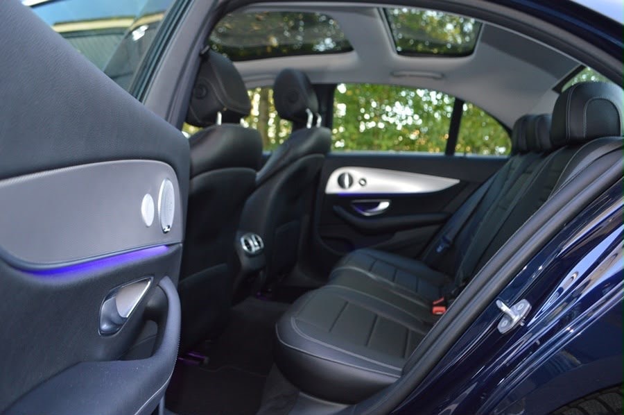 MERCEDES-BENZ E 220 d 4Matic-image-3