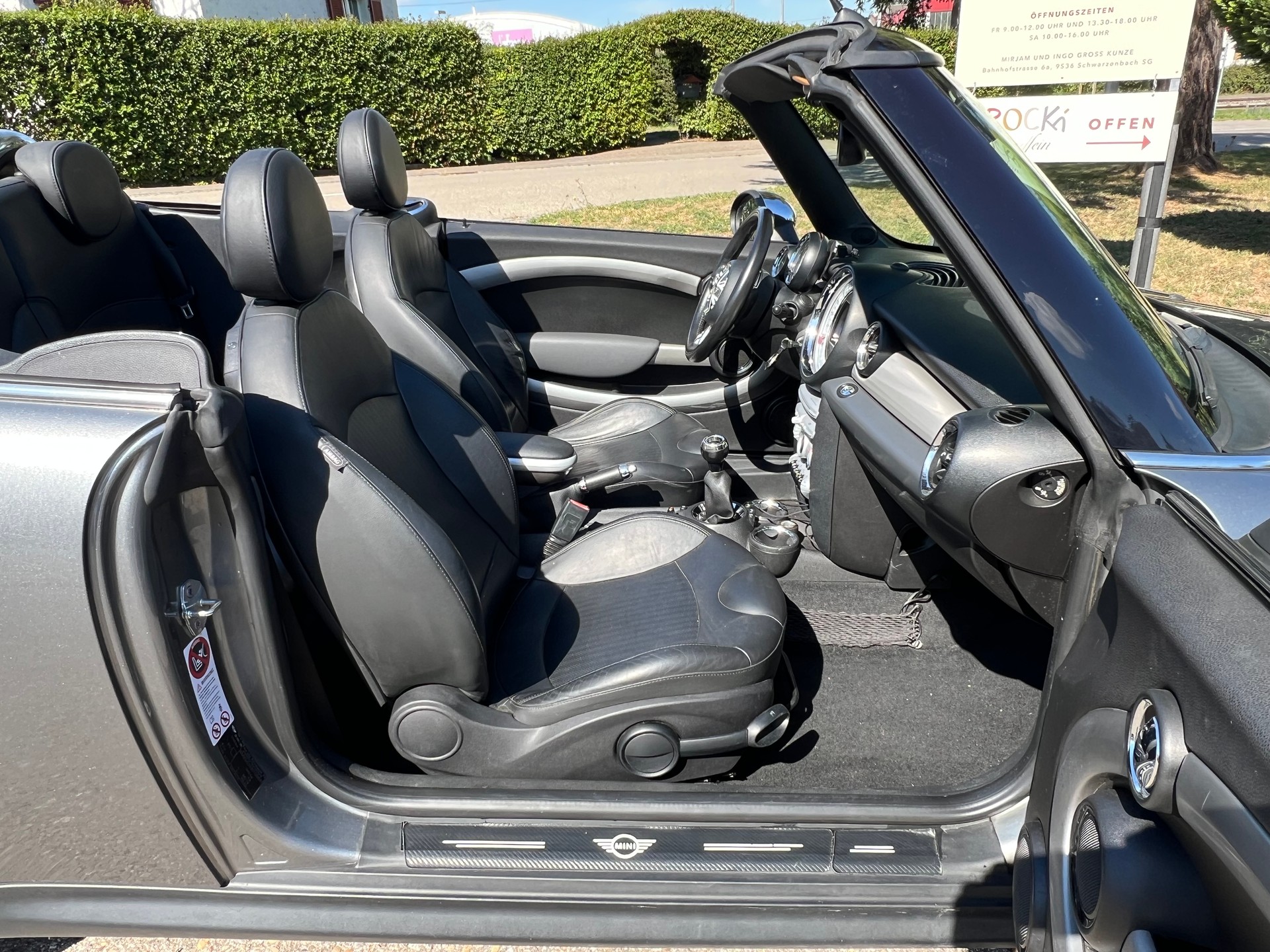 MINI Cooper S Cabriolet-image-8