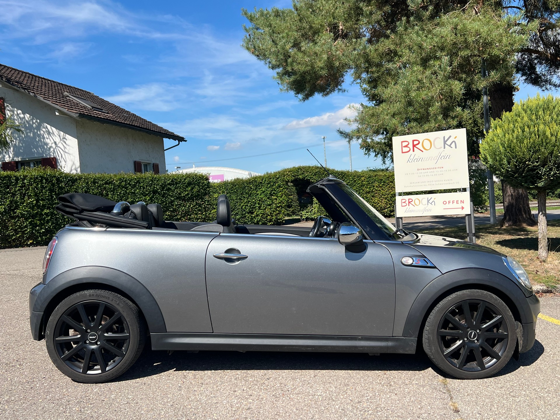 MINI Cooper S Cabriolet-image-4