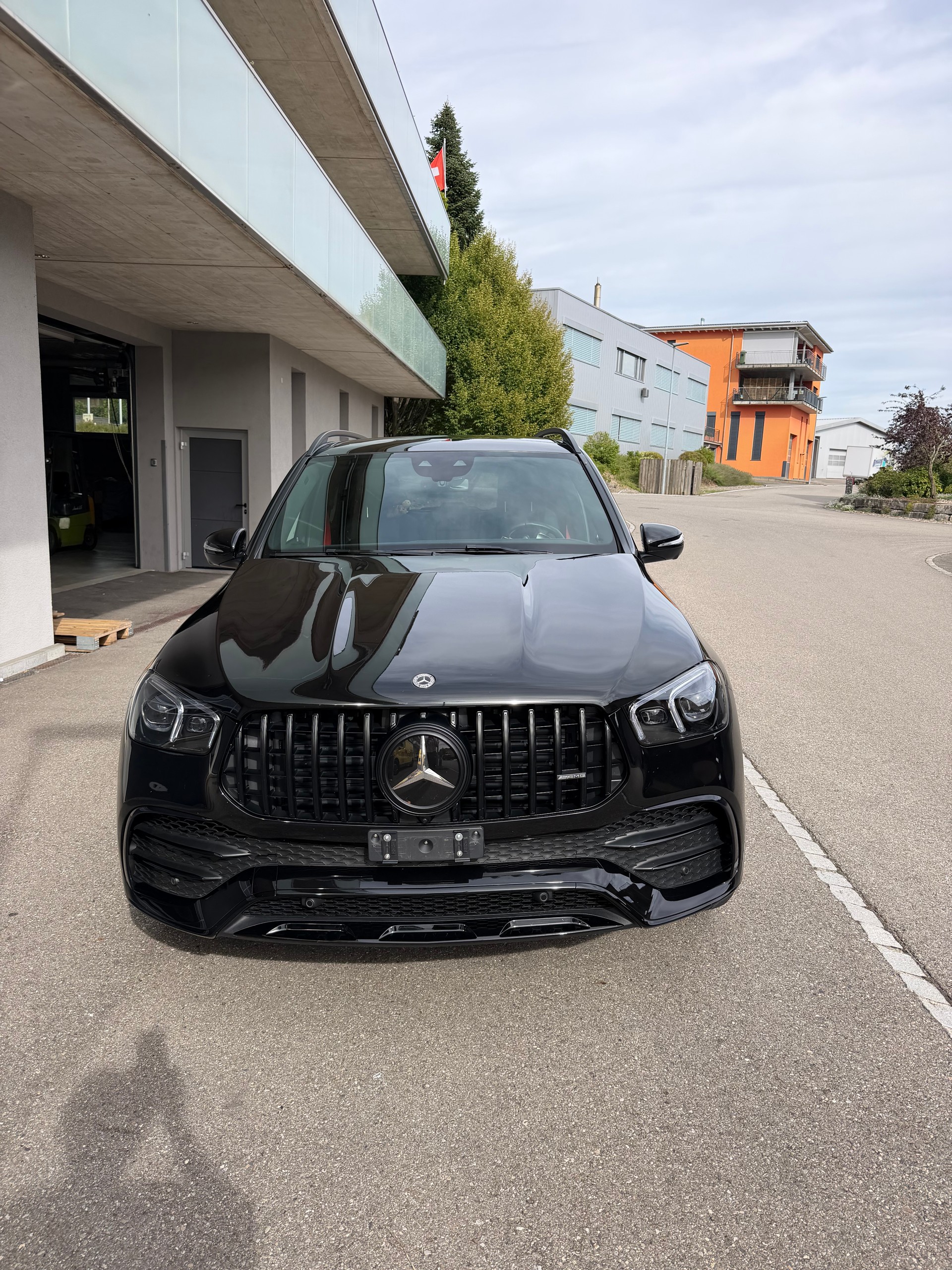 MERCEDES-BENZ GLE 53 AMG 4Matic+ 9G-Speedshift-image-2